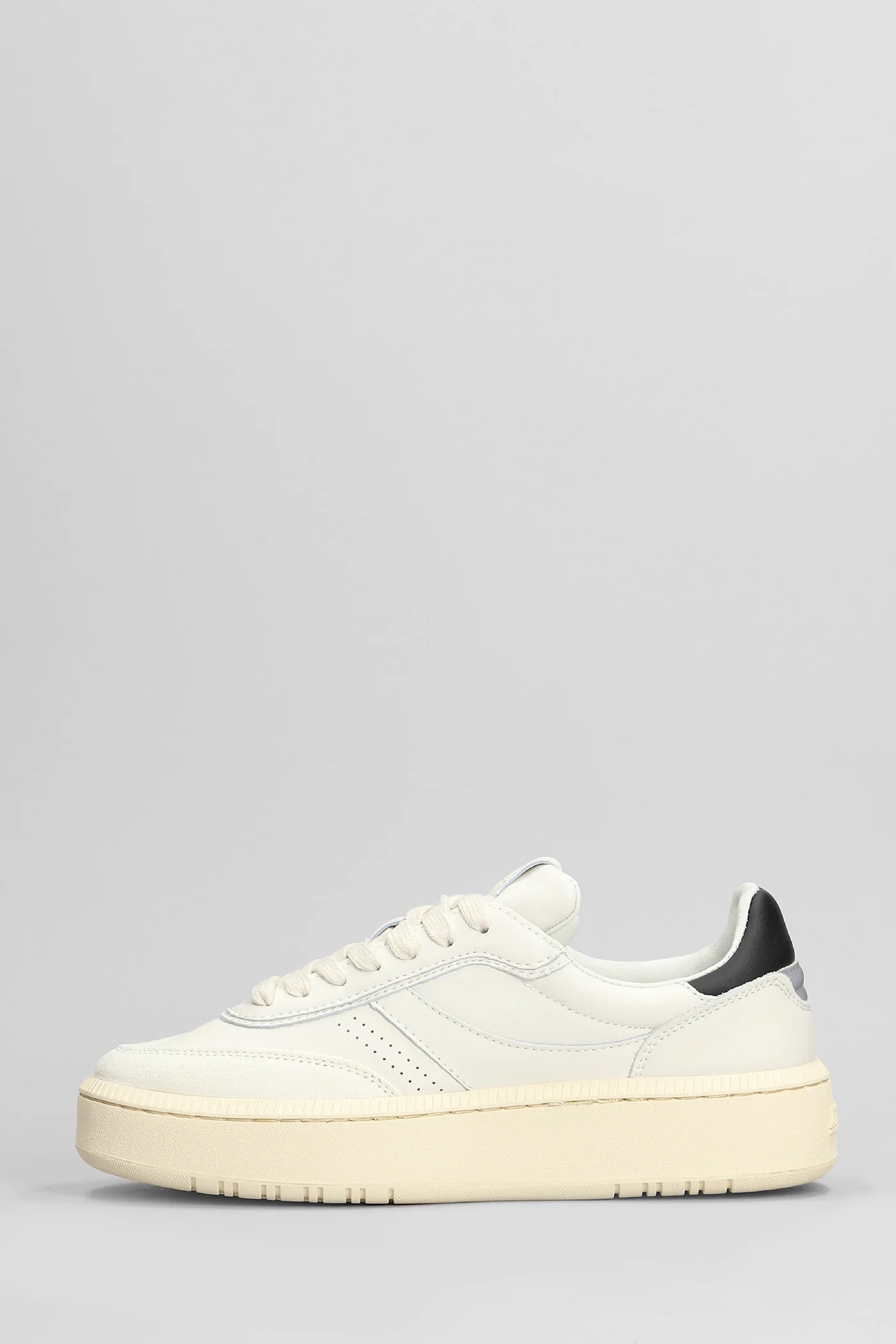 Sneakers in white leather - Image 3