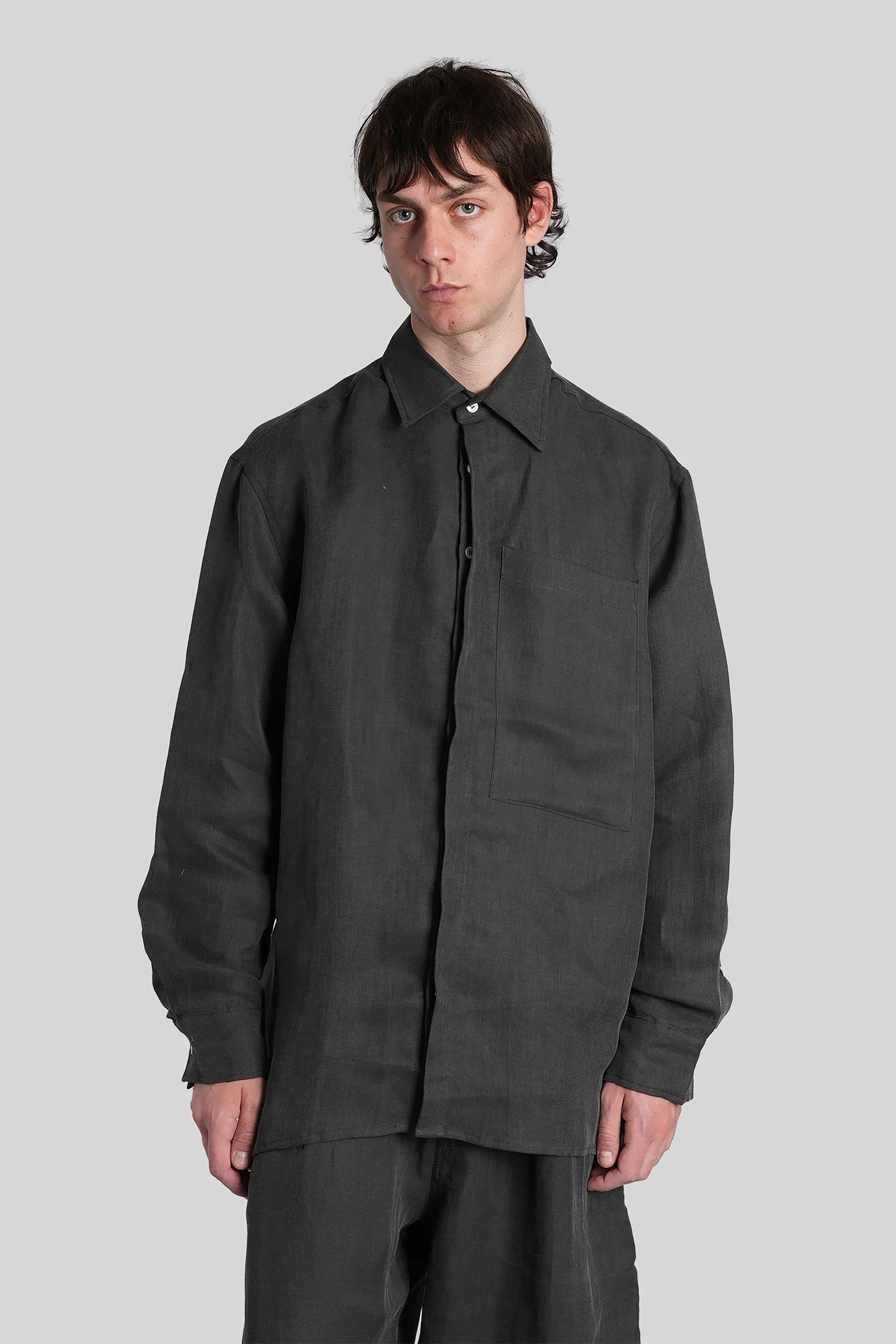 Shirt in grey linen