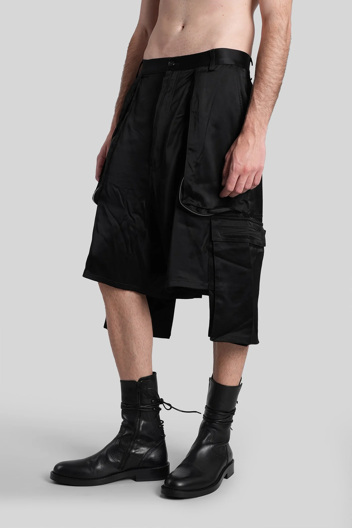 Shorts in black viscose - Image 4