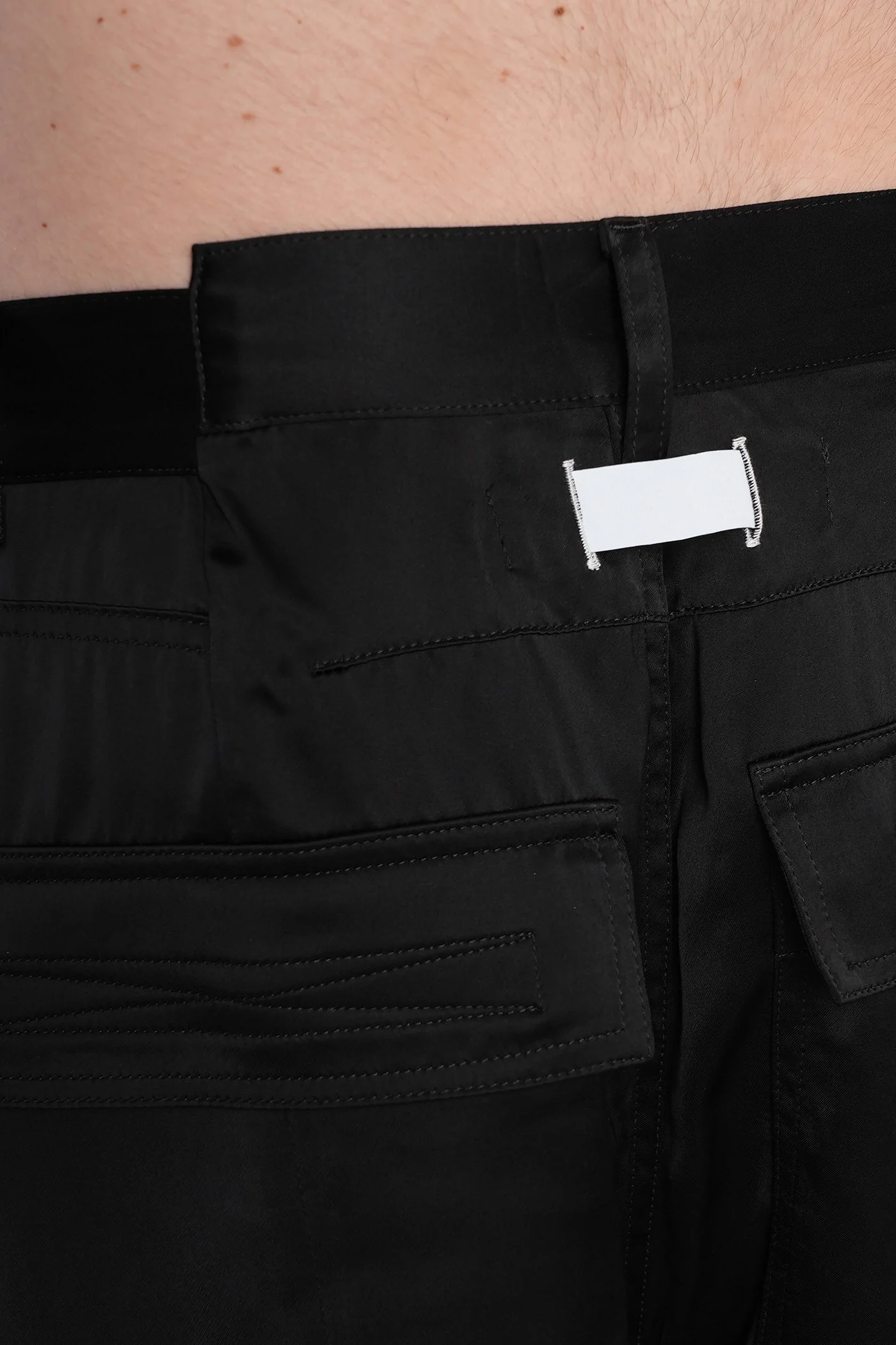 Shorts in black viscose - Image 5