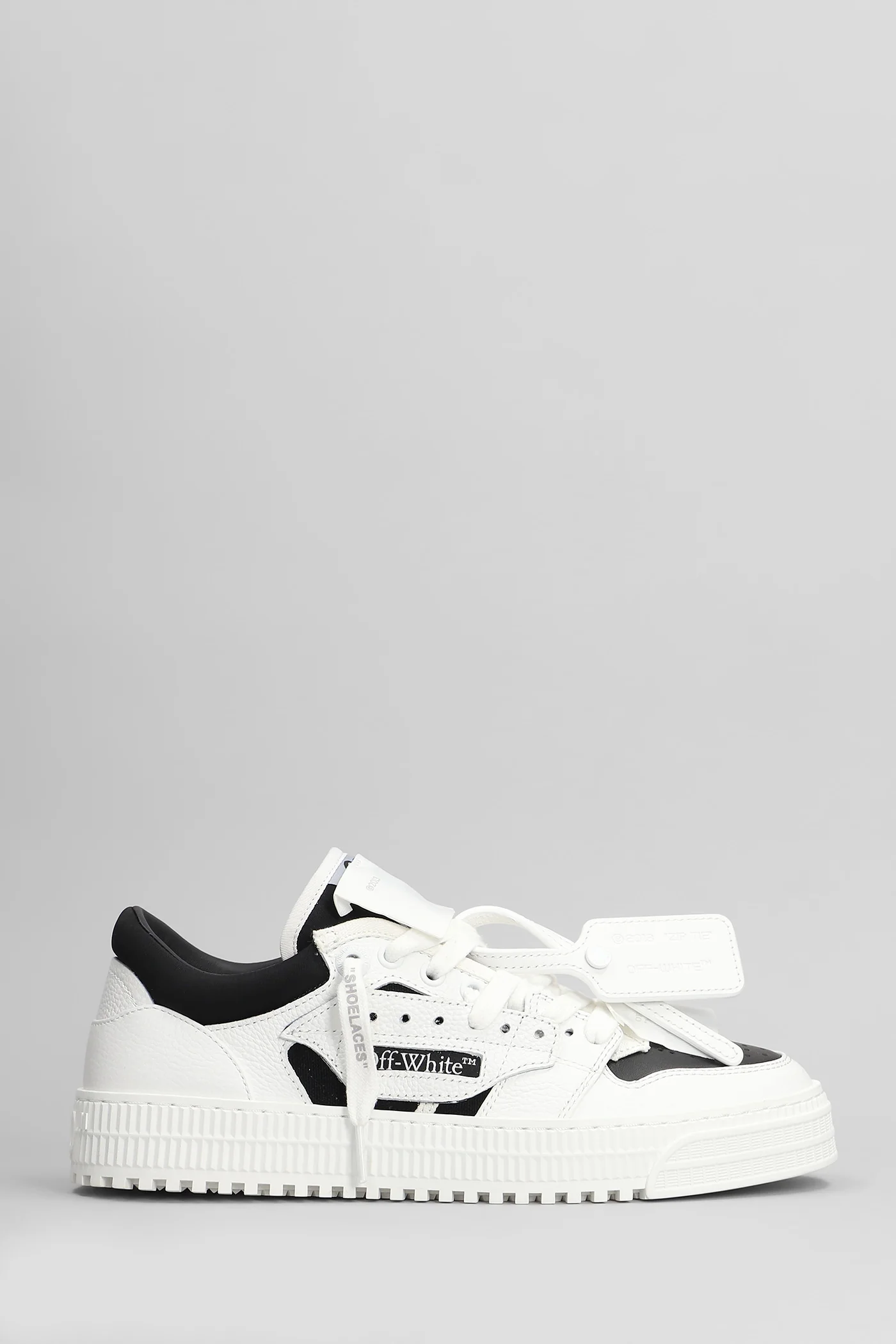 Low 3.0 off court Sneakers in white leather