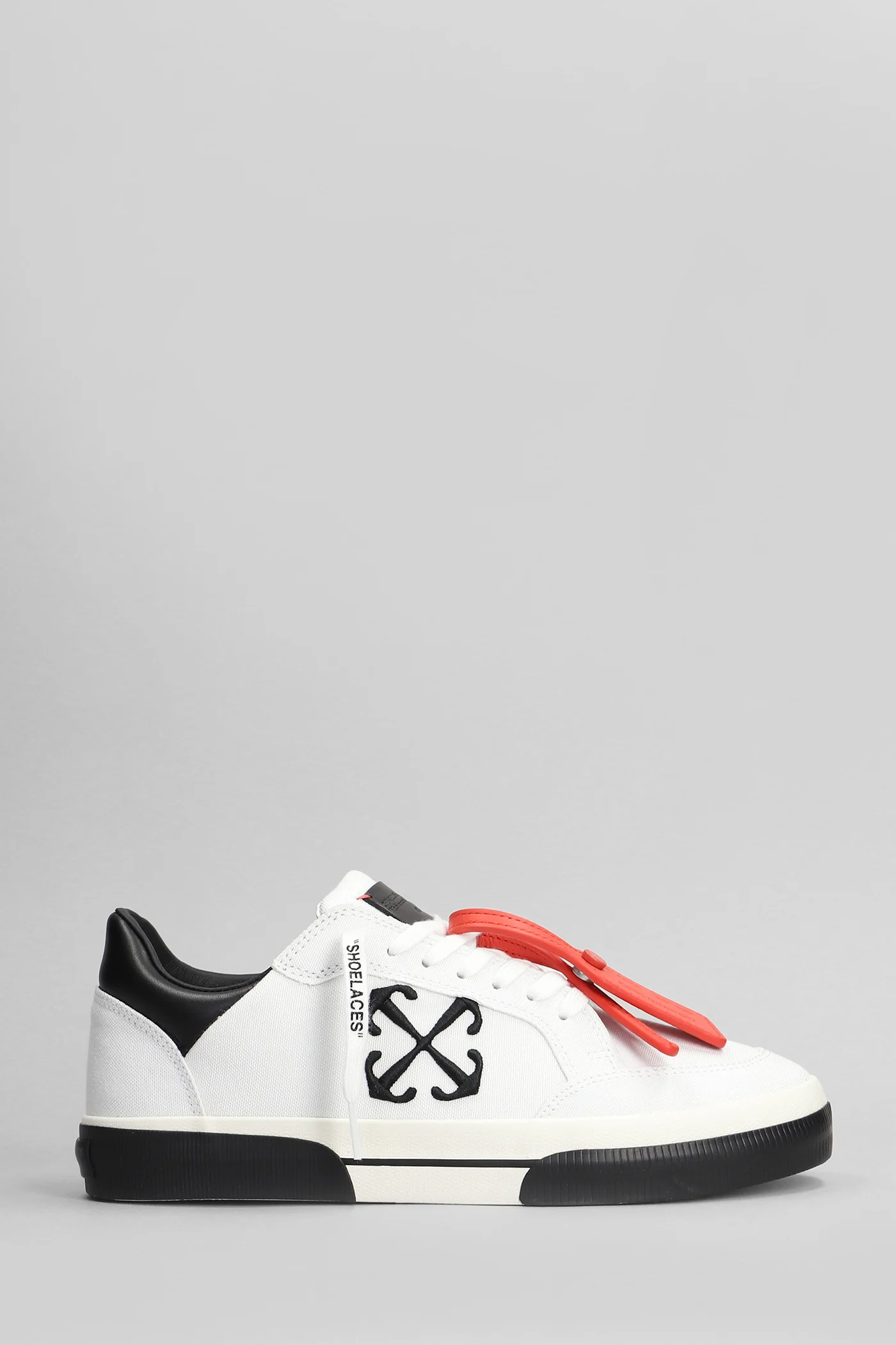 New low vulcanized Sneakers in white cotton