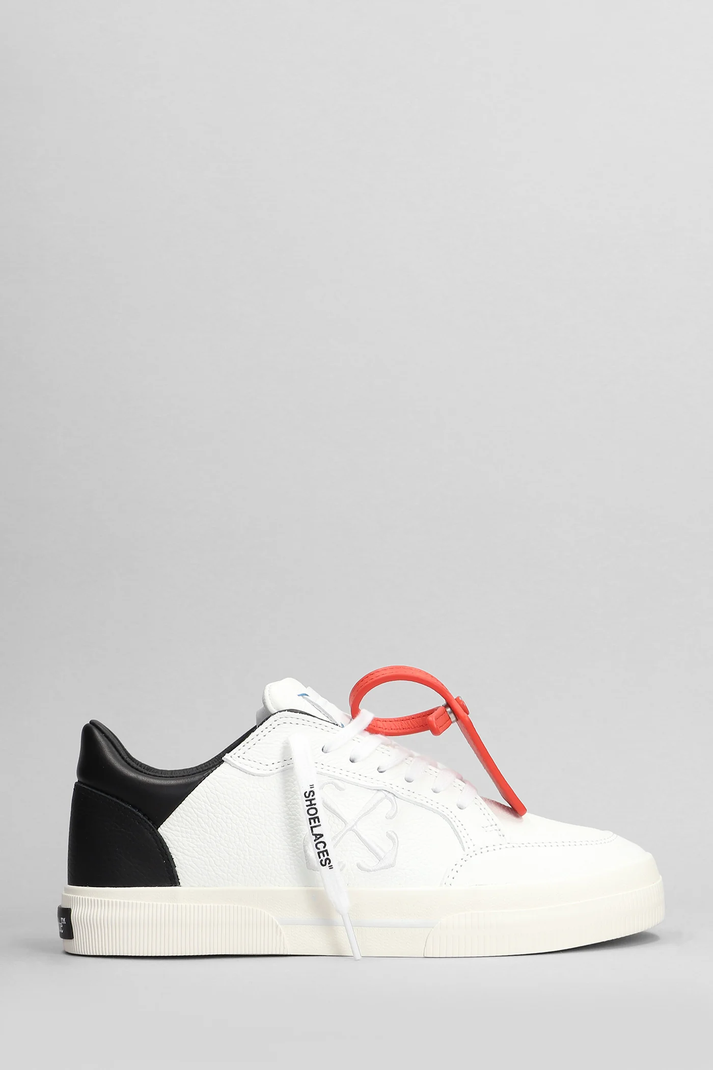 New low vulcanized Sneakers in white leather