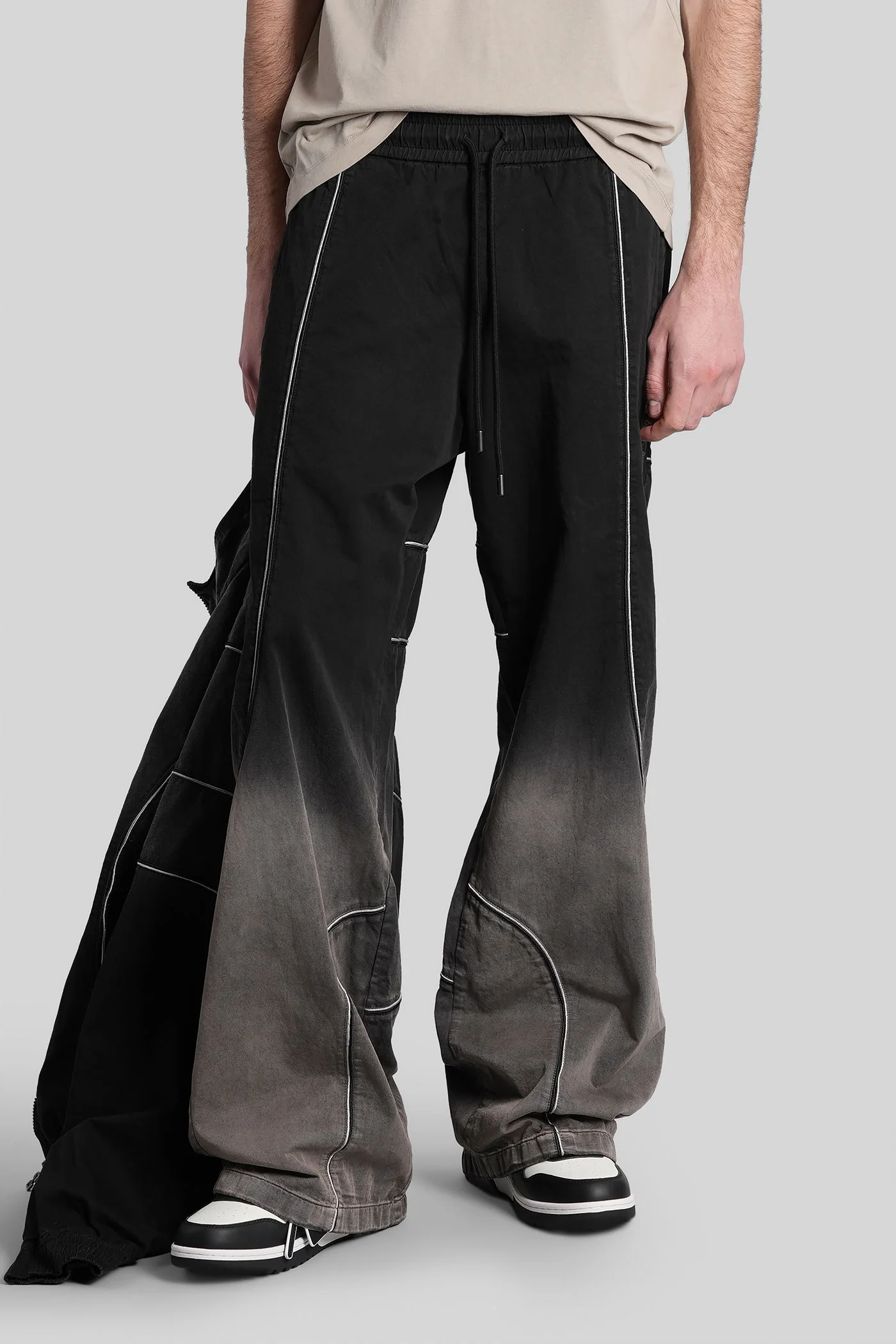 Pants in black cotton