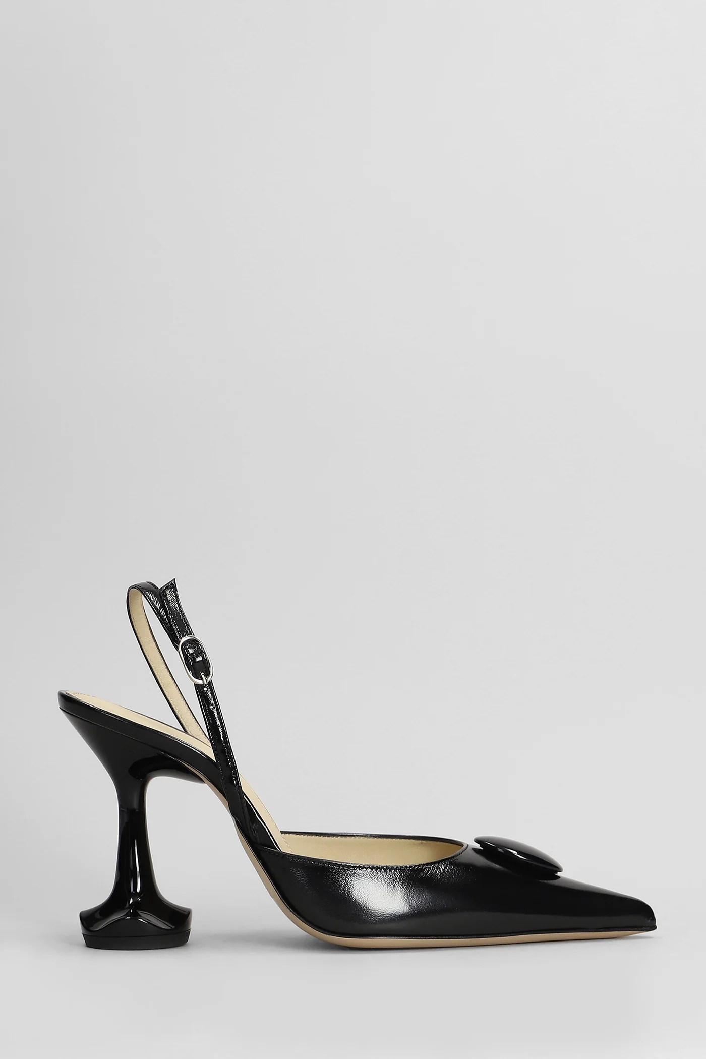 Petunia Pumps in black leather