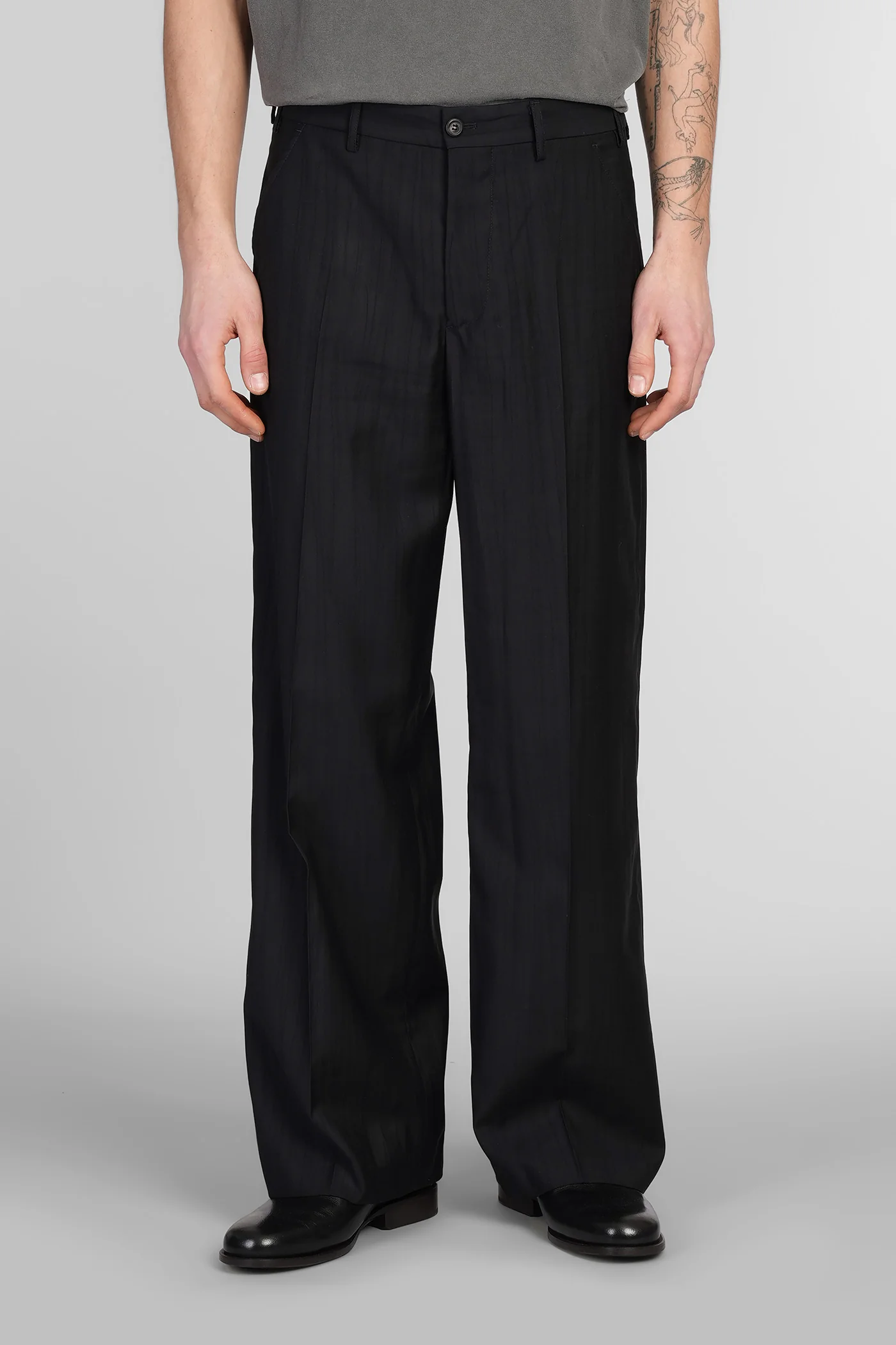 Pants in black viscose