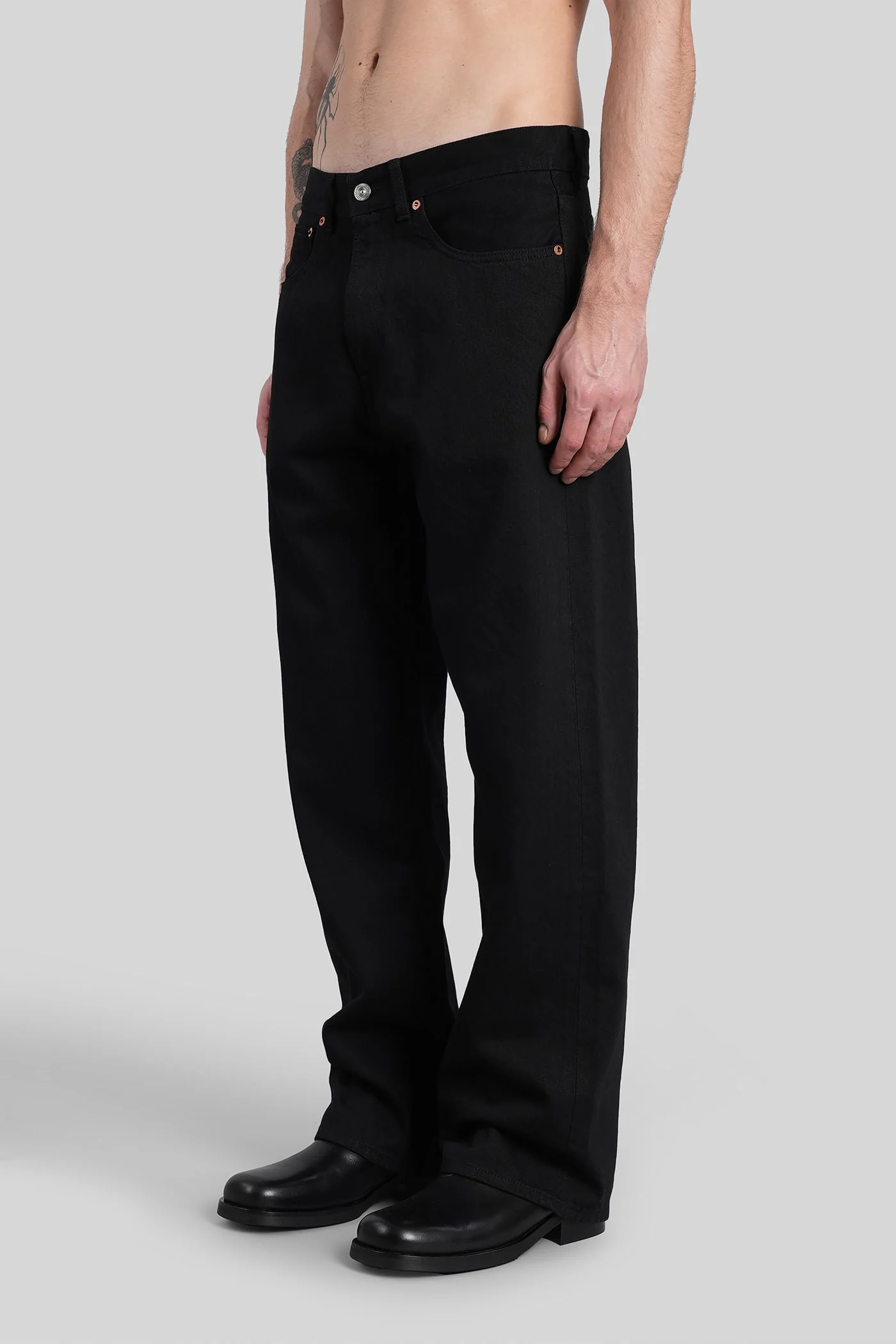 Third cut Jeans in black denim - Image 4