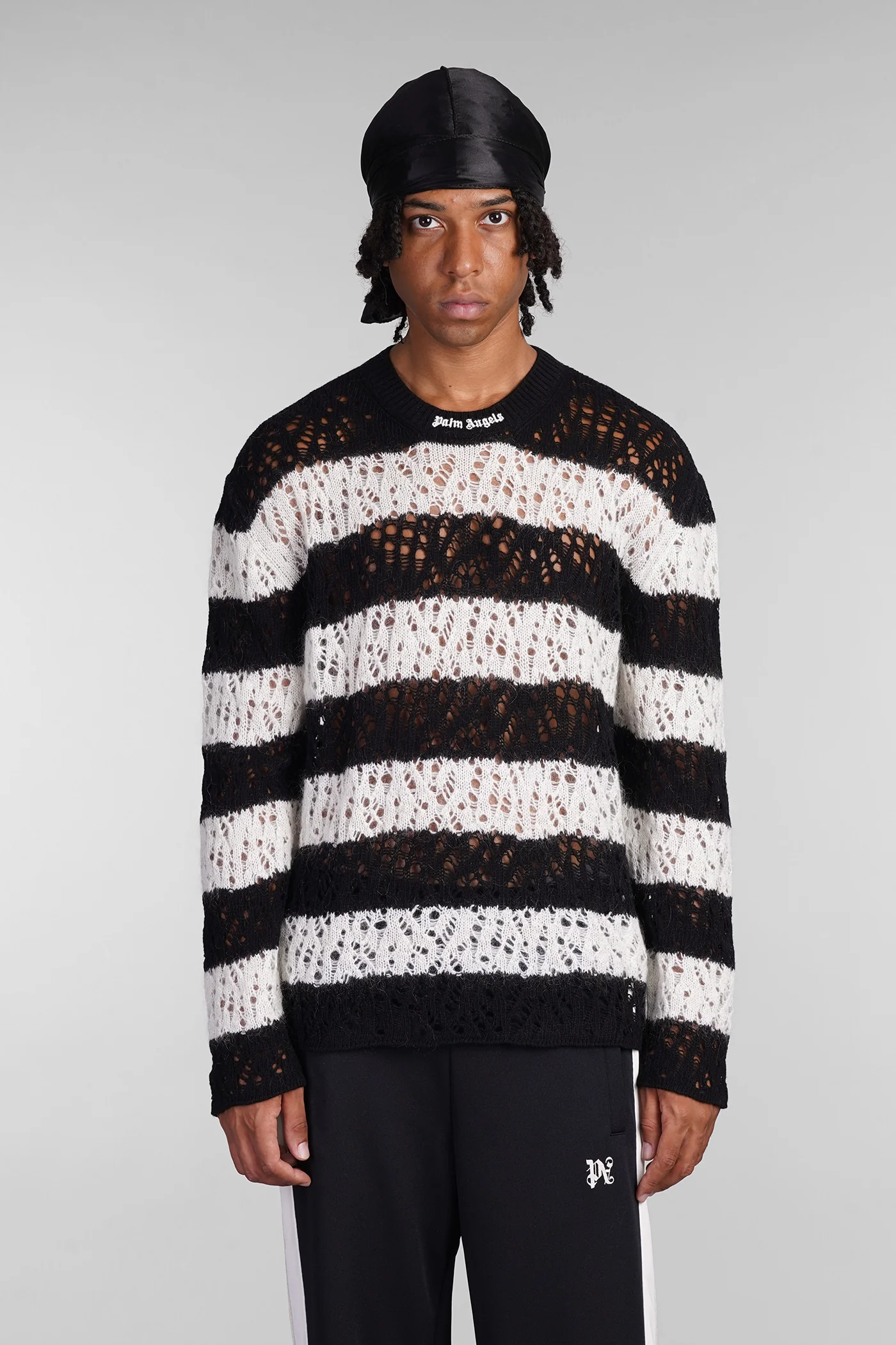 Knitwear in black wool