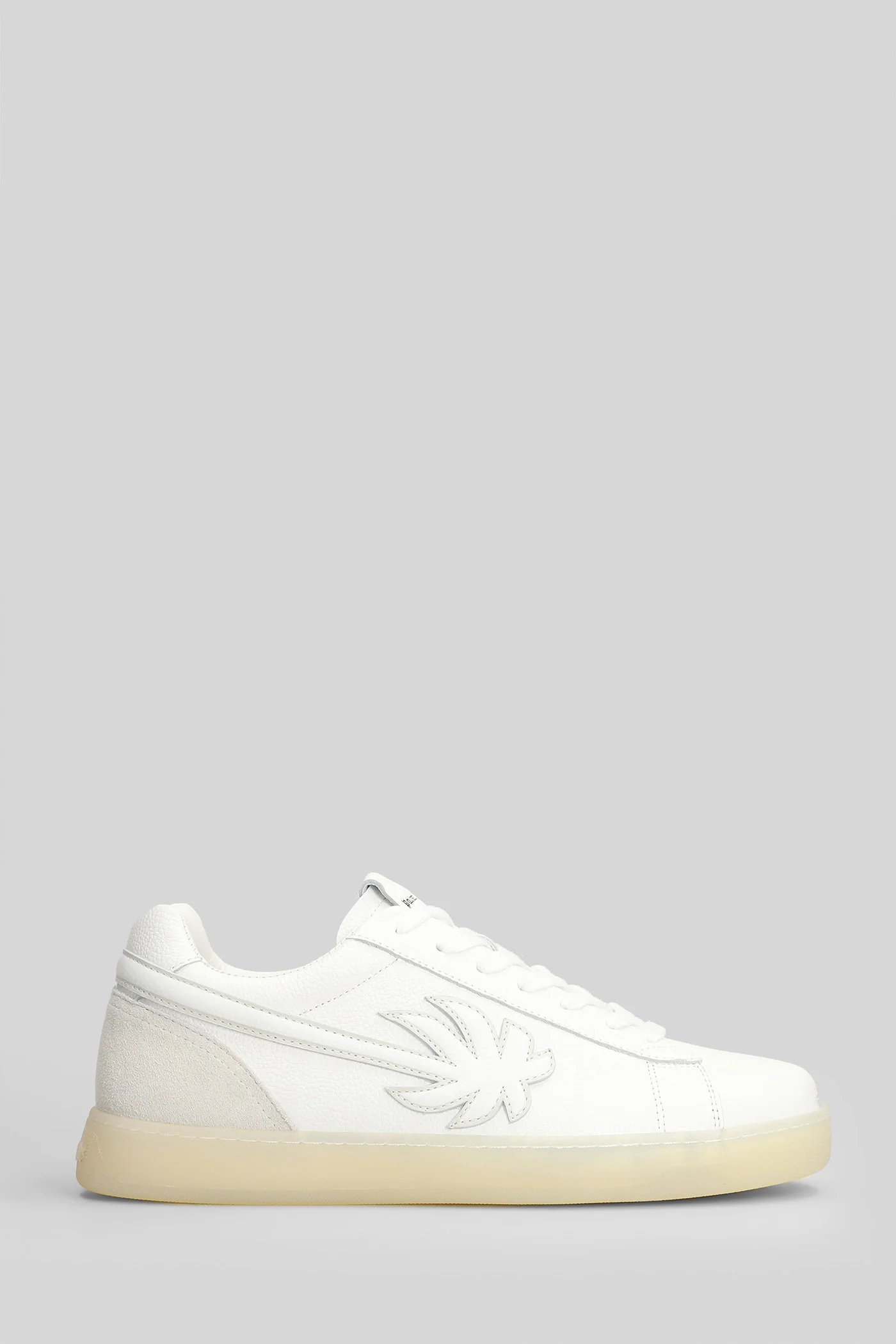 Sneakers in white leather