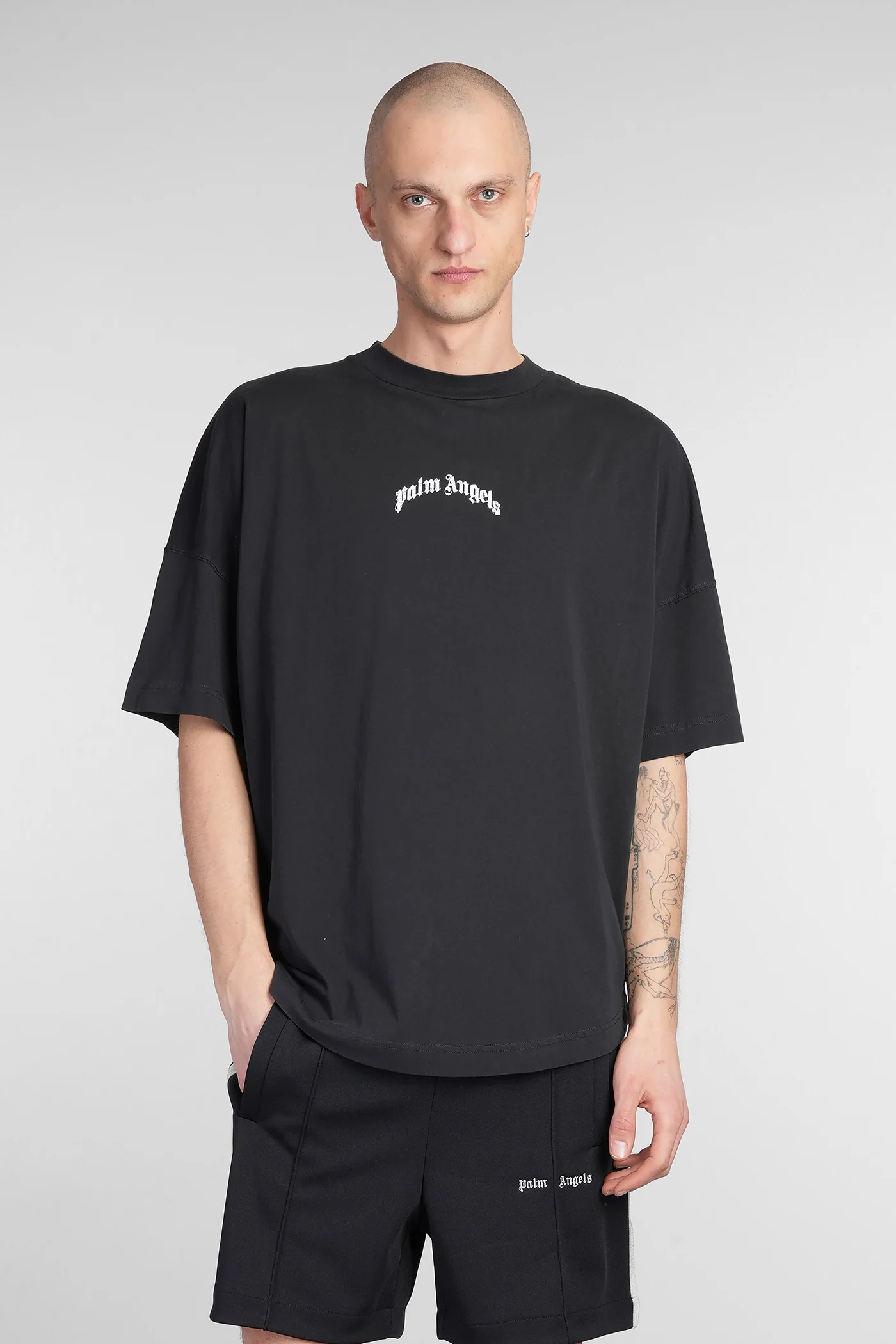 T-Shirt in black cotton
