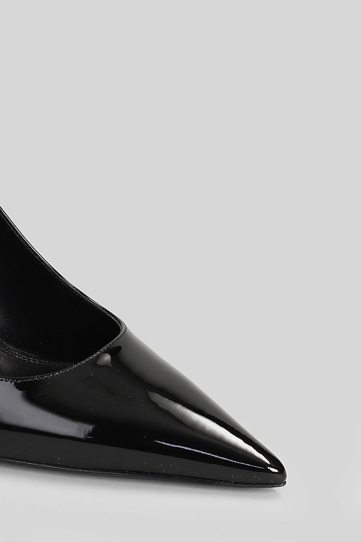 Lidia Slingback Pumps in black patent leather - Image 5