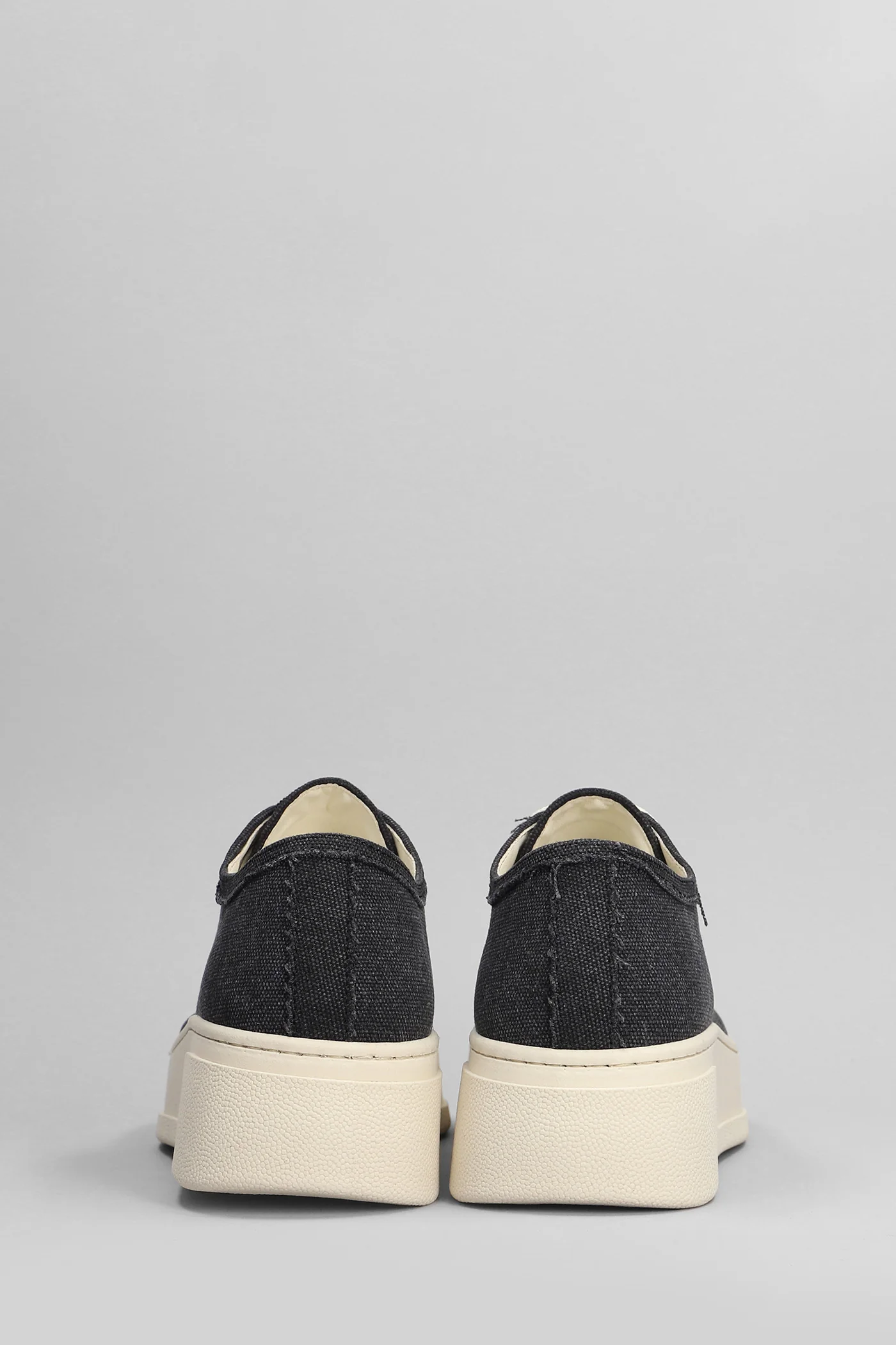 Sneakers in grey canvas - Image 4