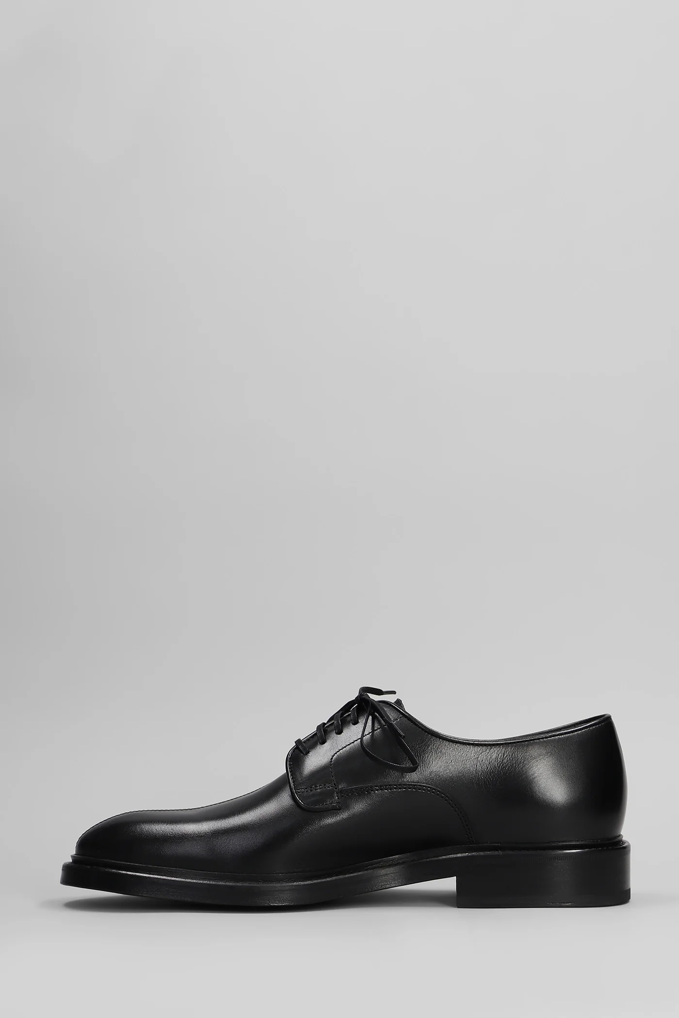 Soloman Lace up shoes in black leather - Image 113