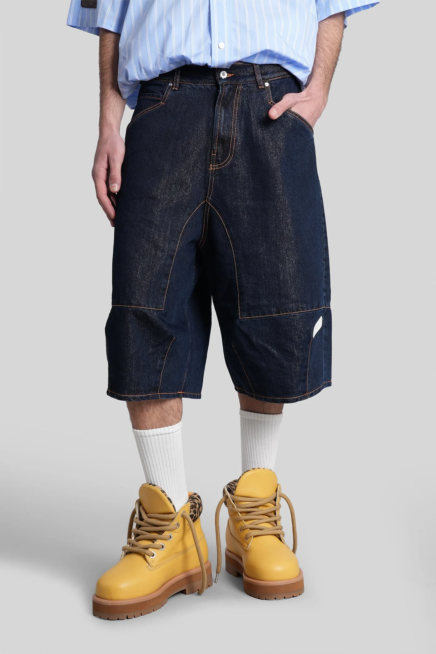 Positano Shorts in black denim
