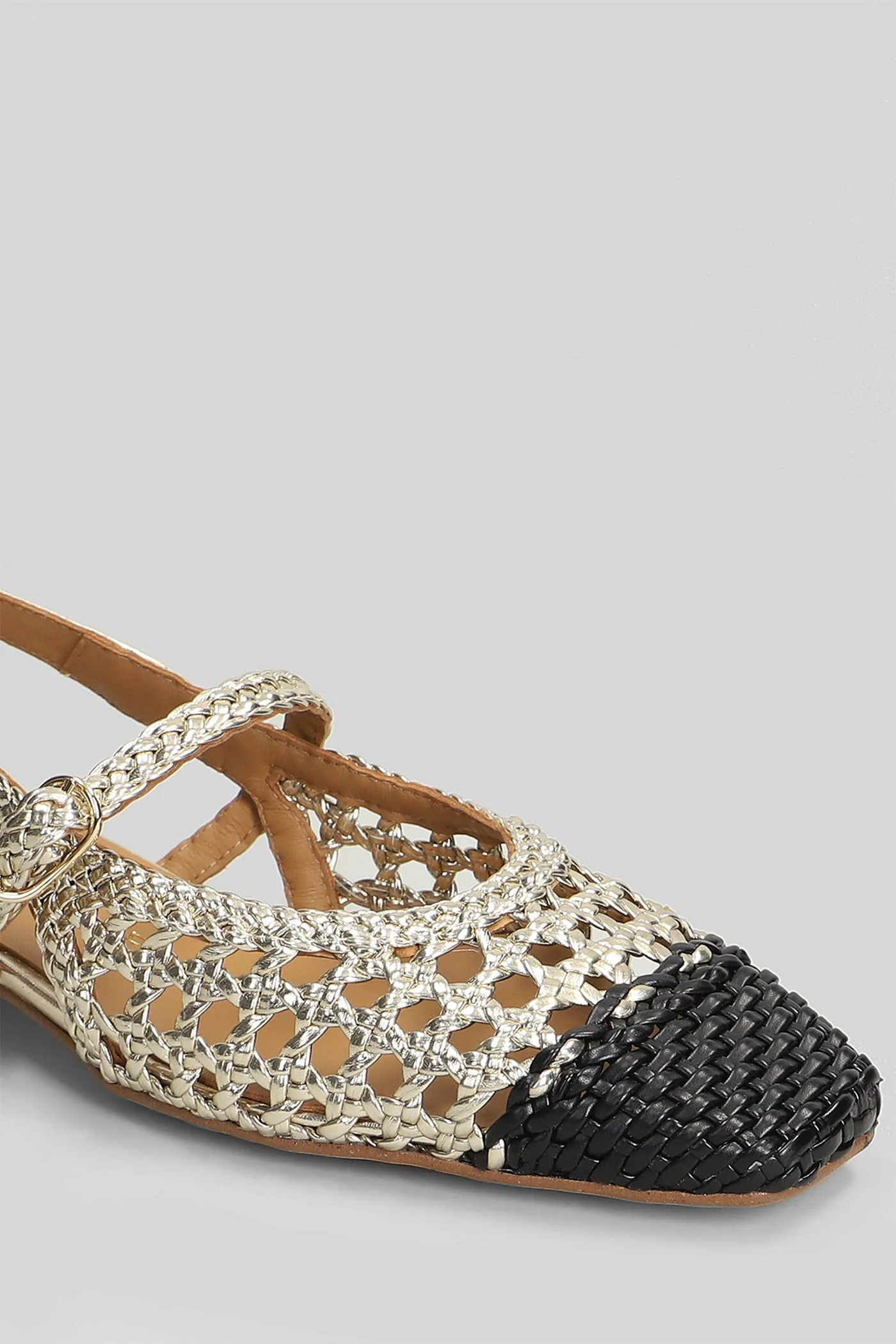 Ballet flats in platinum leather - Image 5