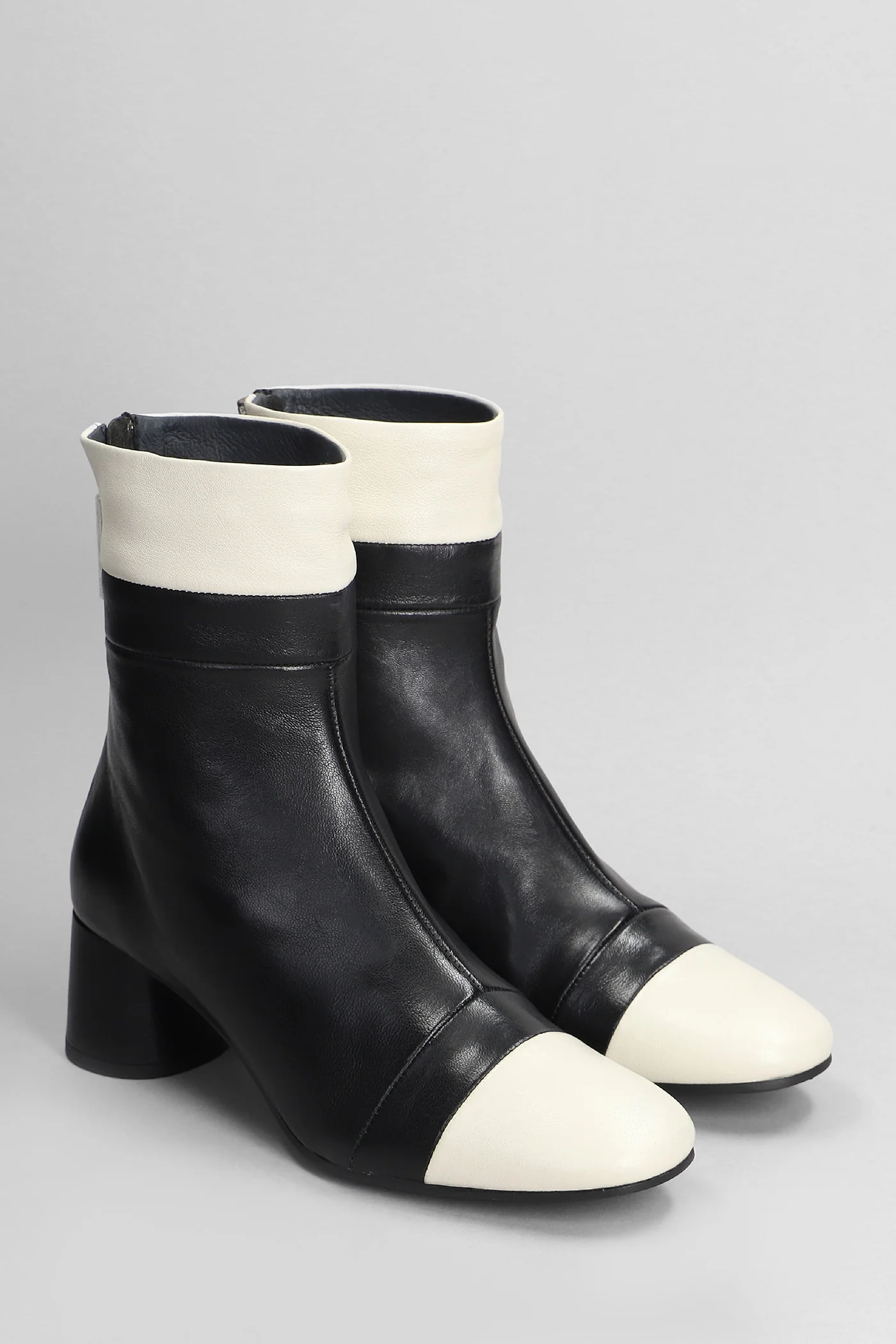 High heels Ankle boots in black leather - Image 2