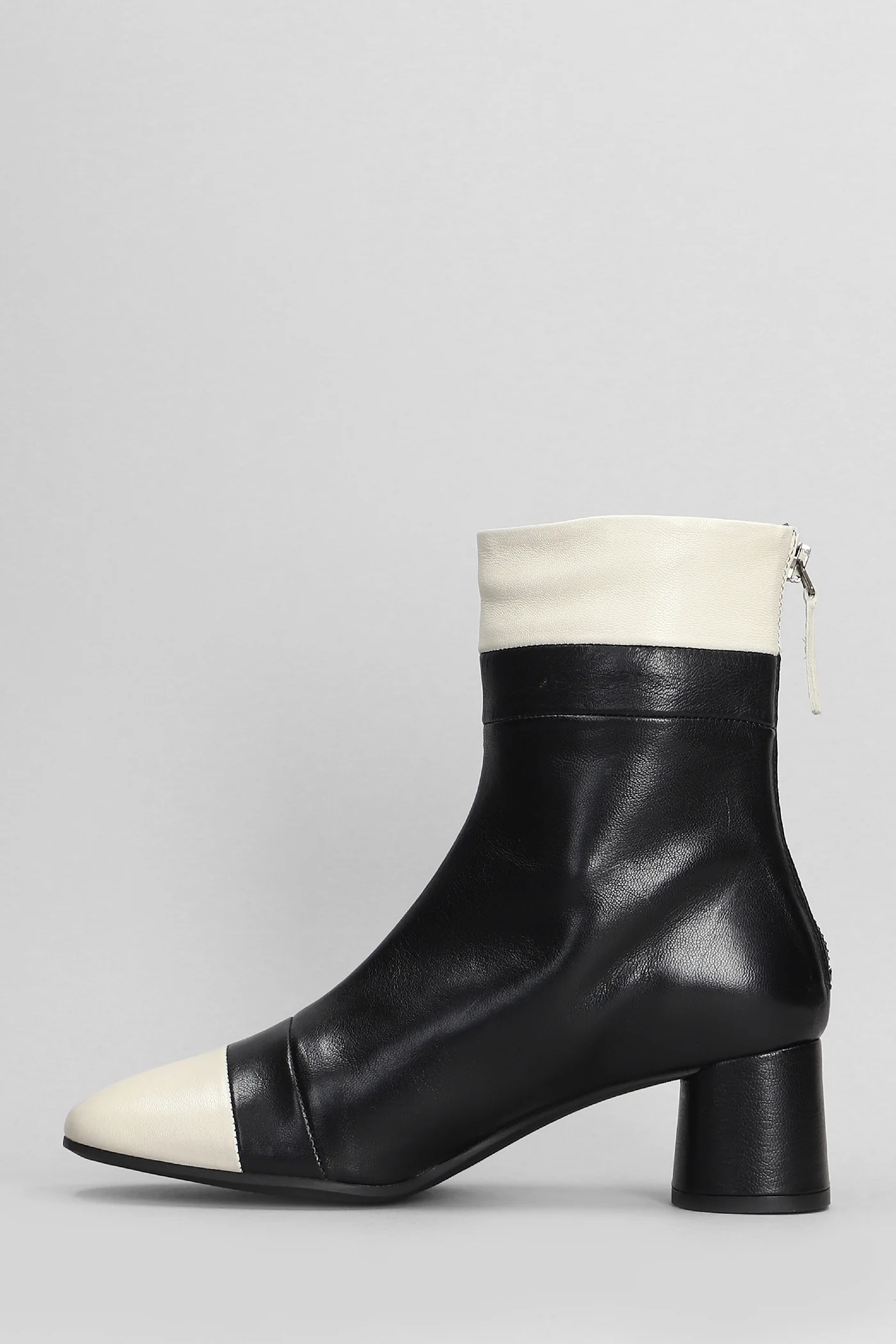 High heels Ankle boots in black leather - Image 3