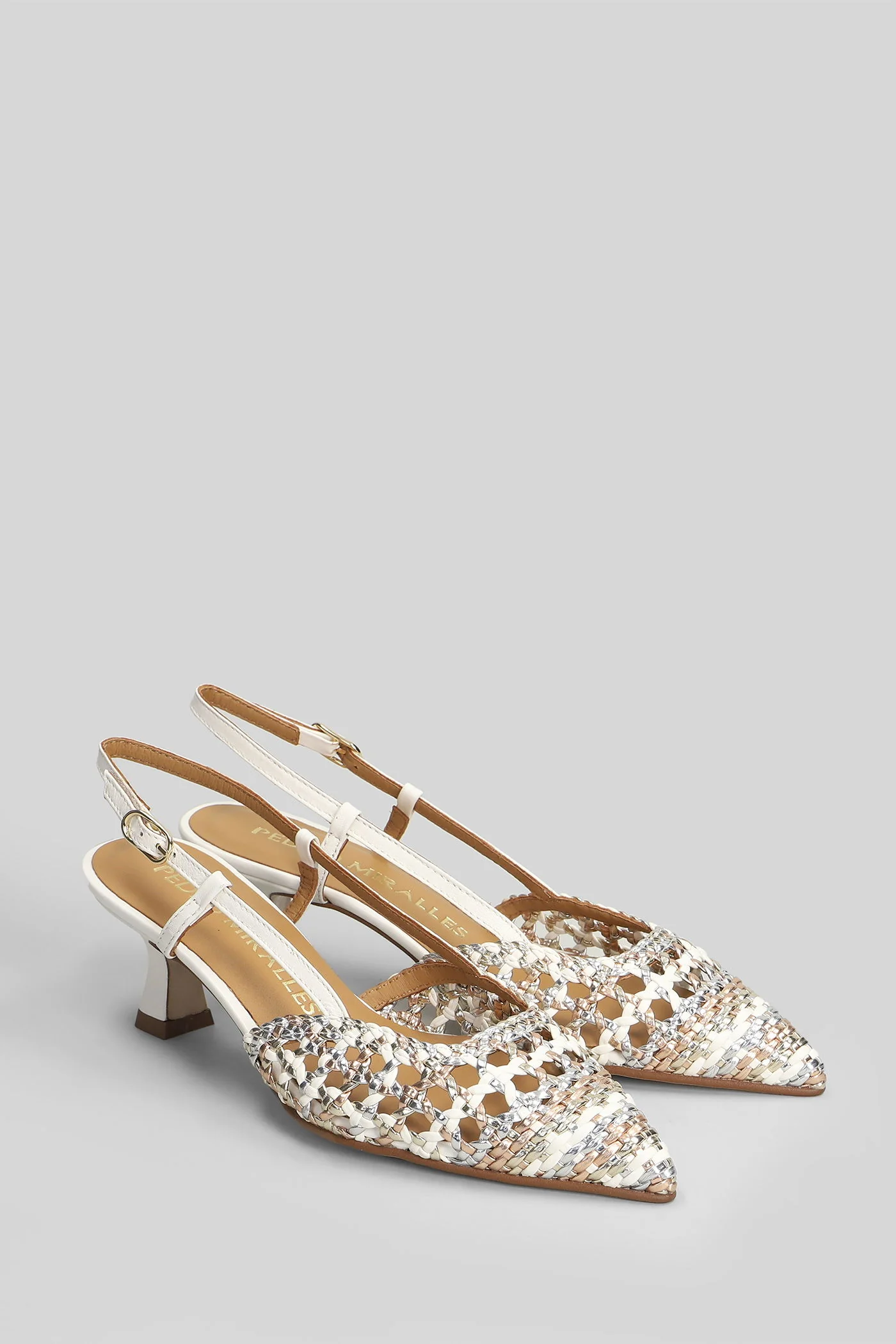 Pumps in white leather - Image 2