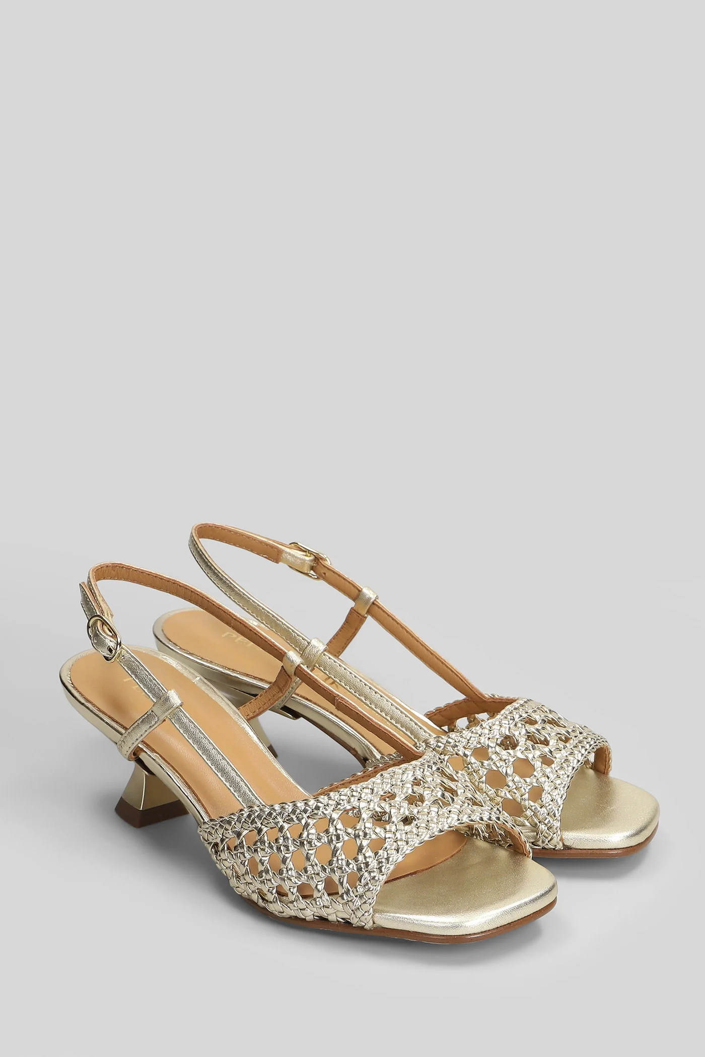 Sandals in platinum leather - Image 2