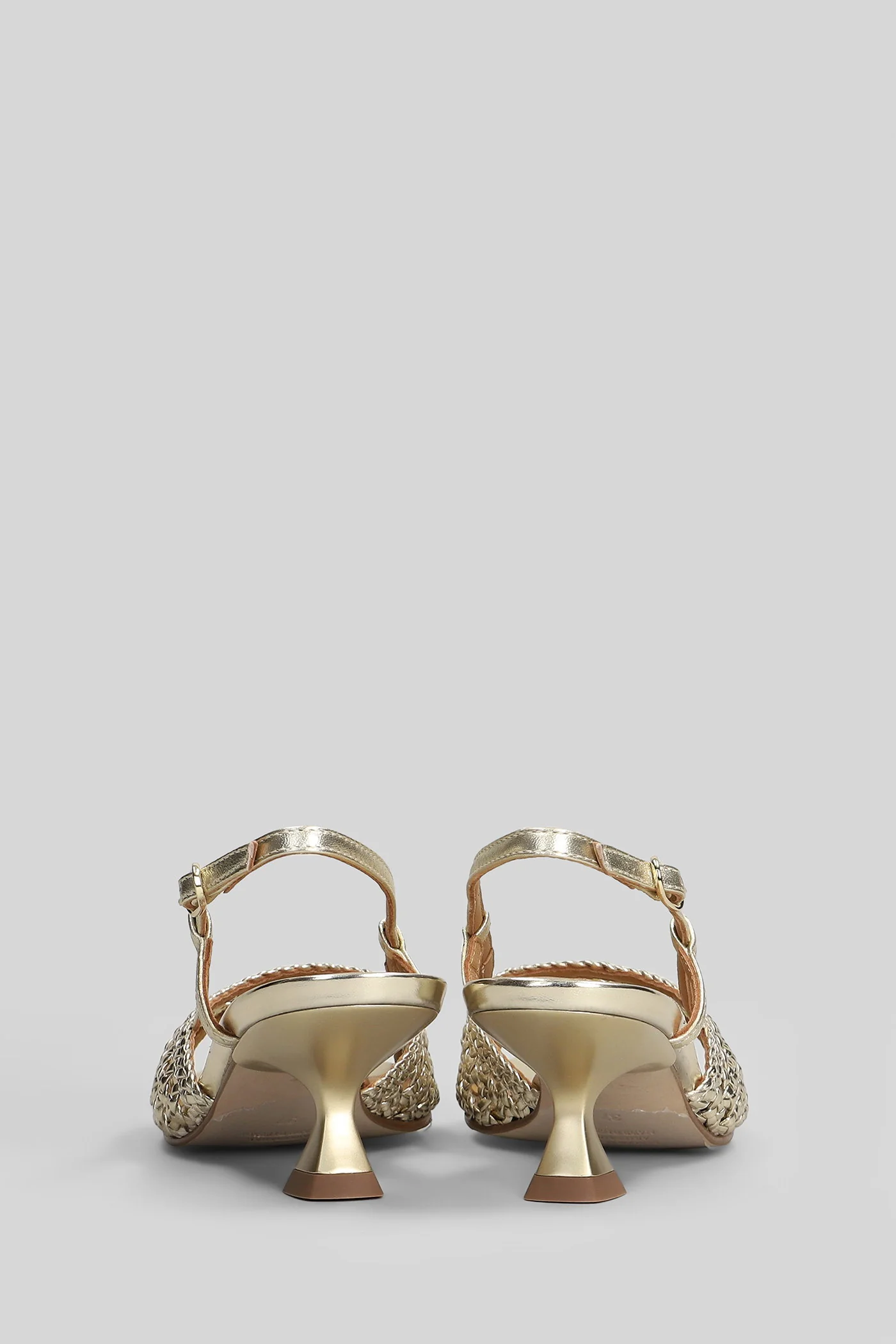Sandals in platinum leather - Image 4