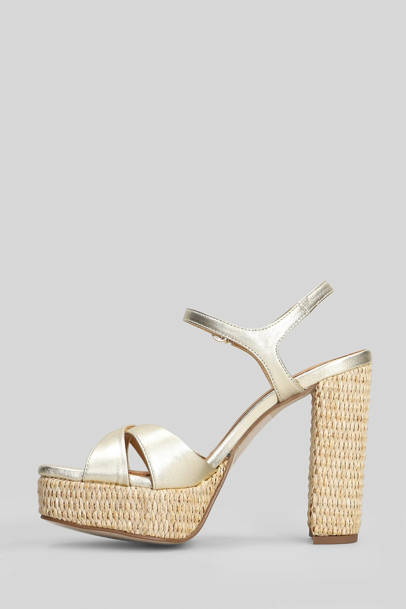 Sandals in platinum leather - Image 3