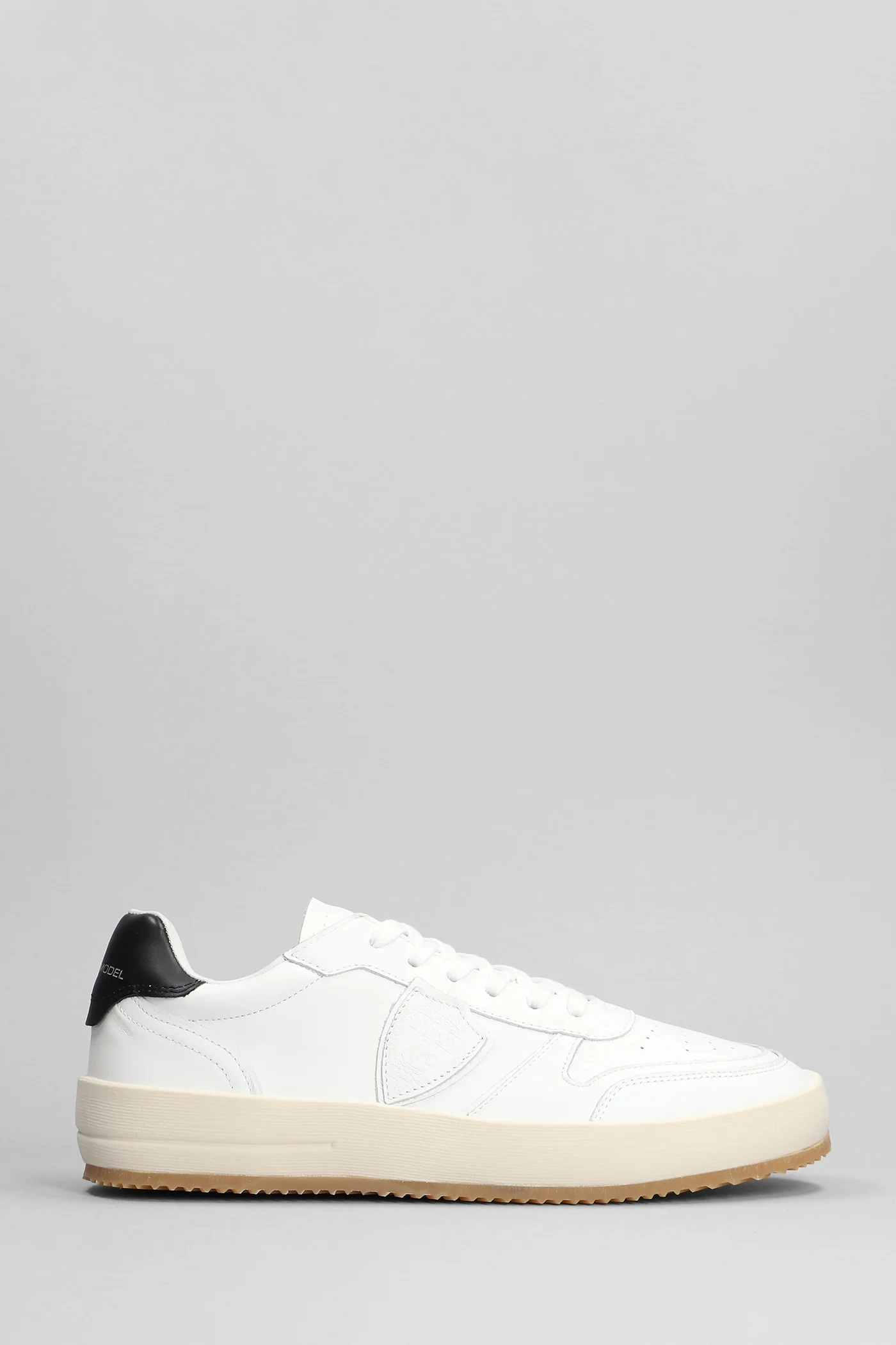 Nice Low Sneakers in white leather