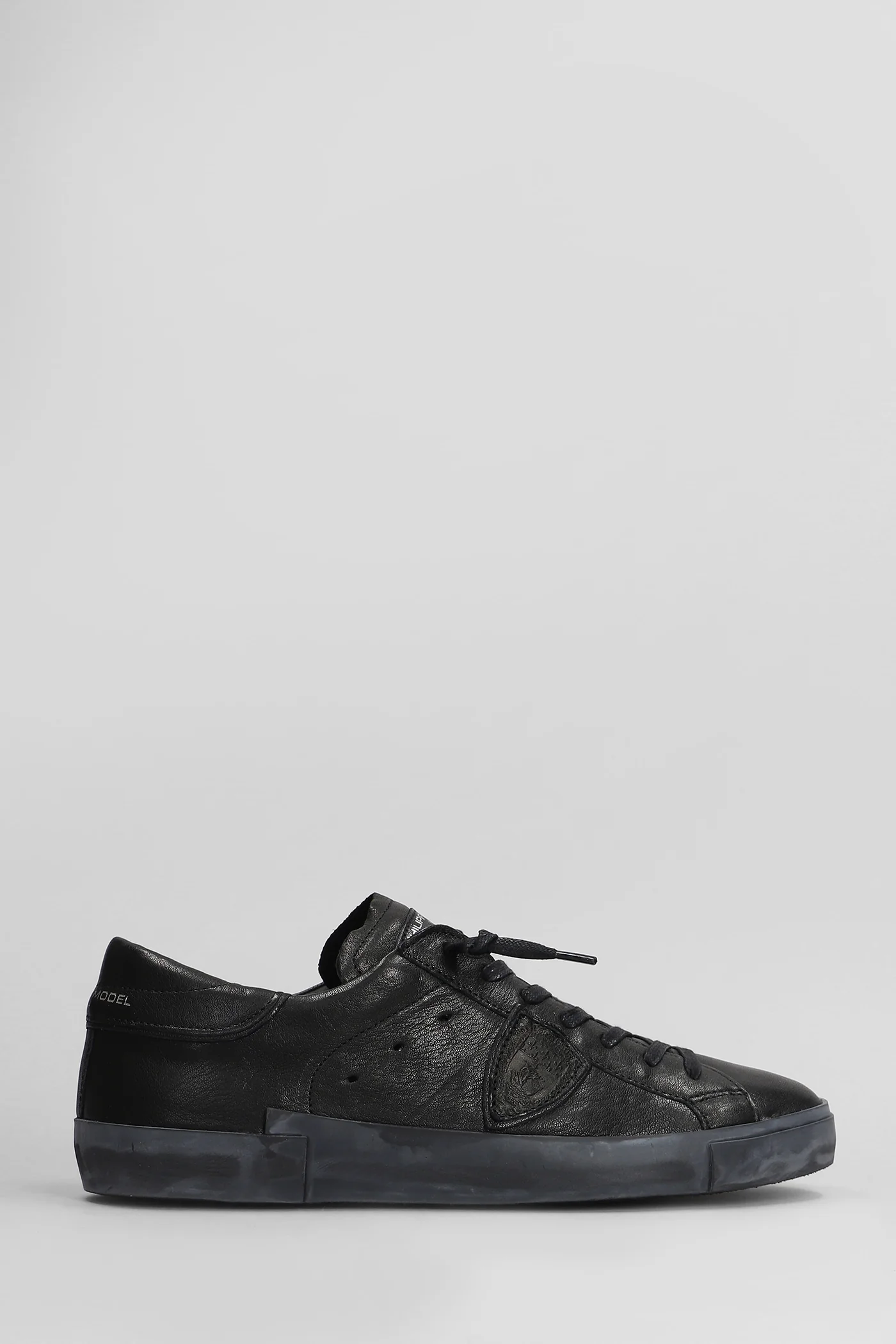 Prsx Low Sneakers in black leather