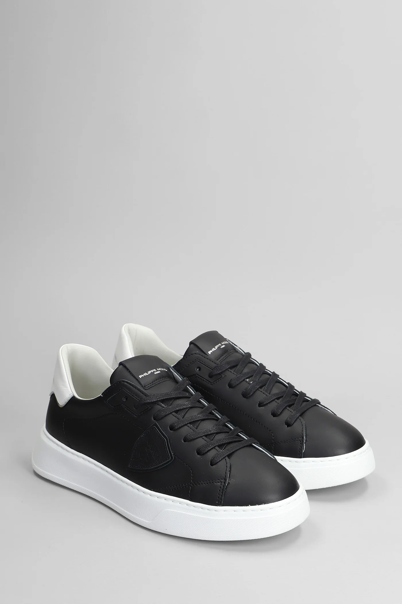 Temple Low Sneakers in black leather - Image 2