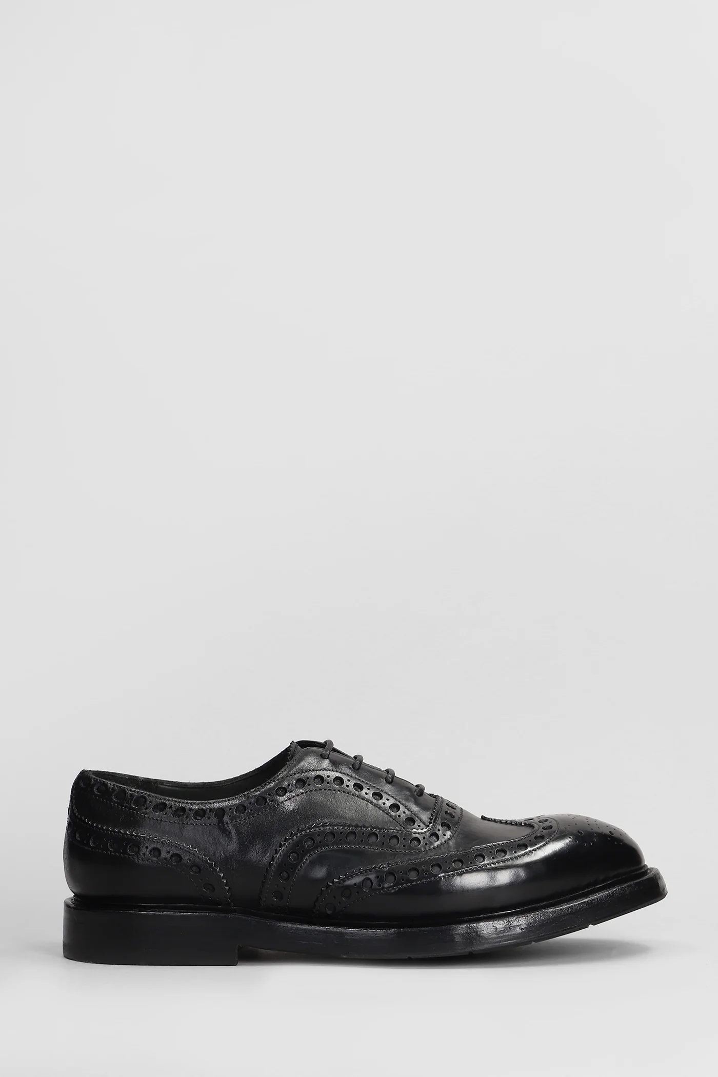 Lace up shoes in black leather - Image 26