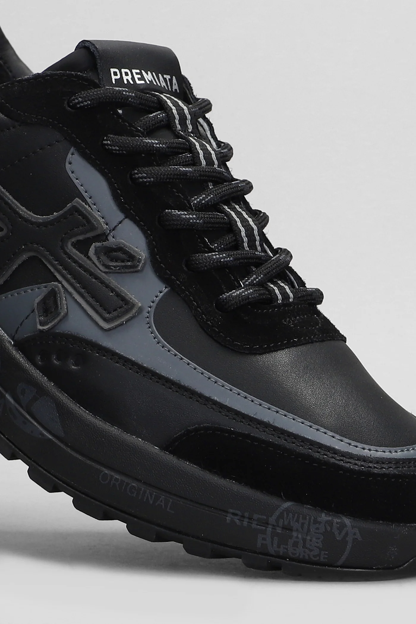 Nous Sneakers in black leather - Image 5