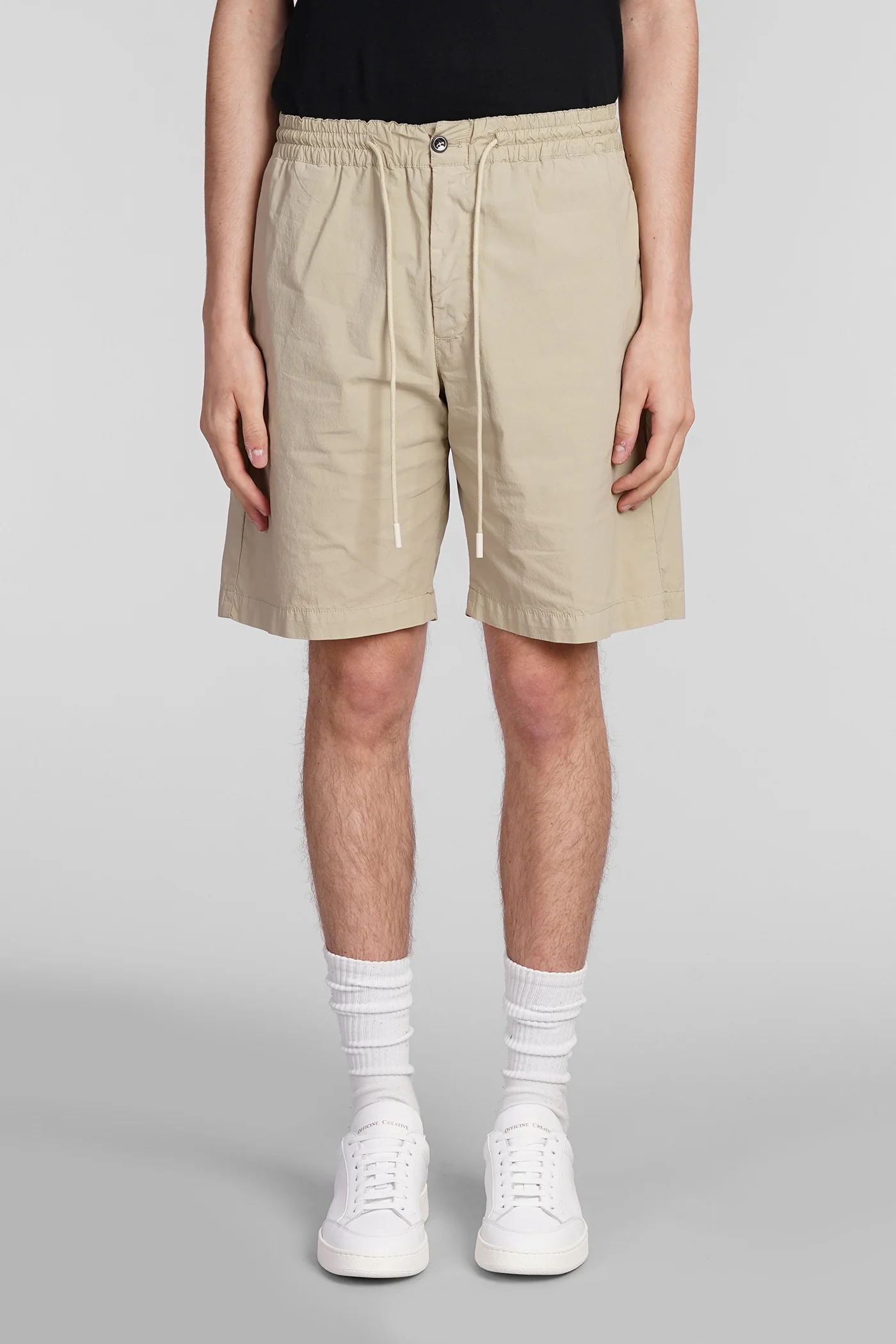 Shorts in beige cotton