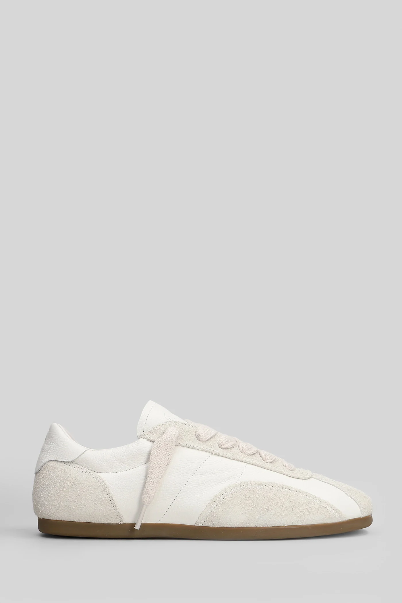 Low pro Sneakers in white suede and leather