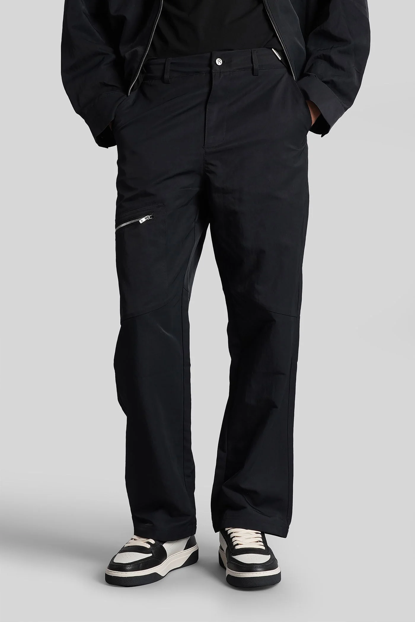 Pants in black nylon