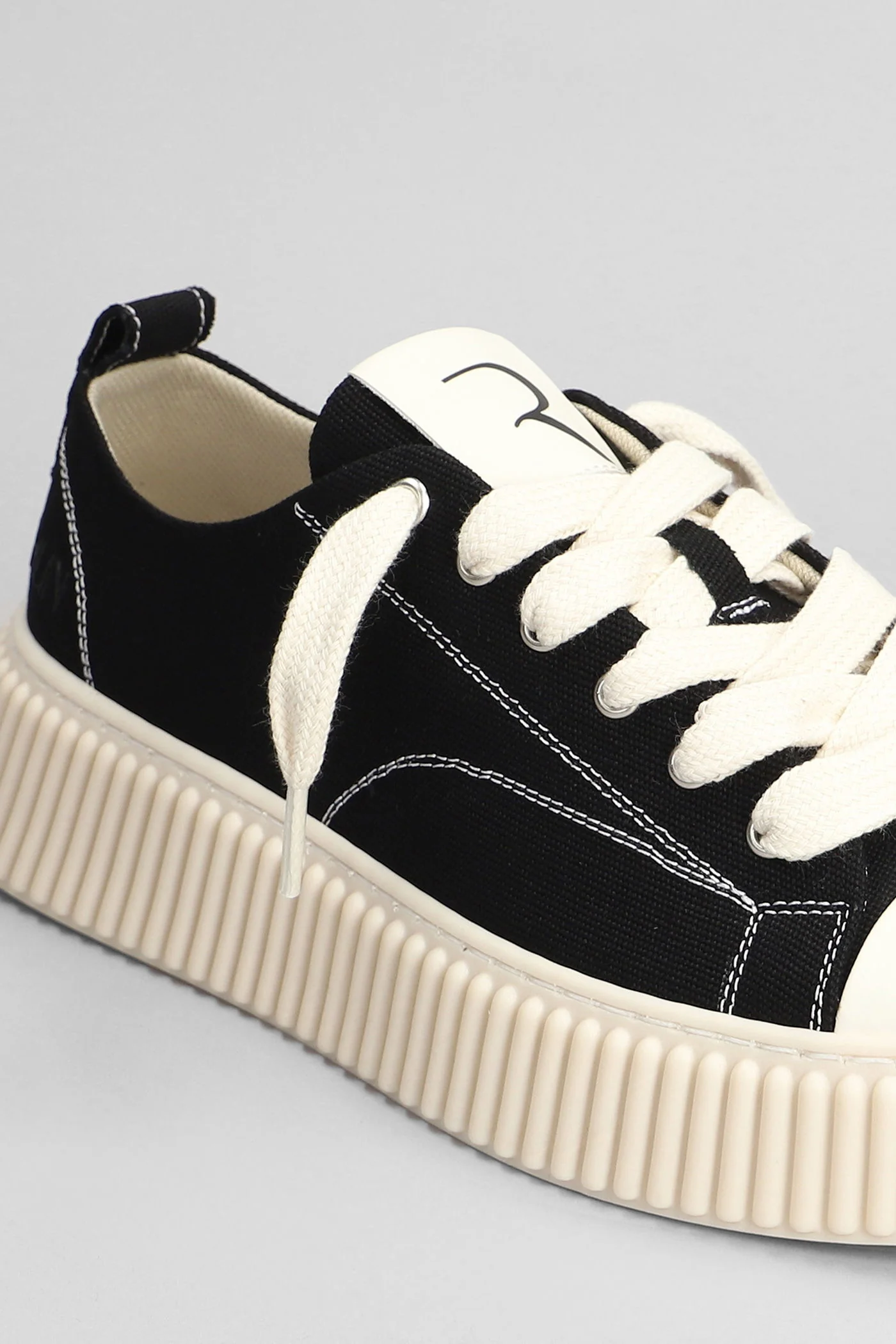 Canvas Sneakers in black canvas - Image 5