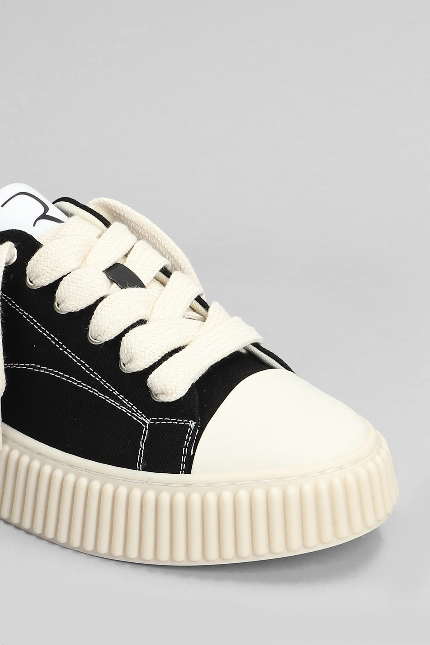 Sneakers in black canvas - Image 5