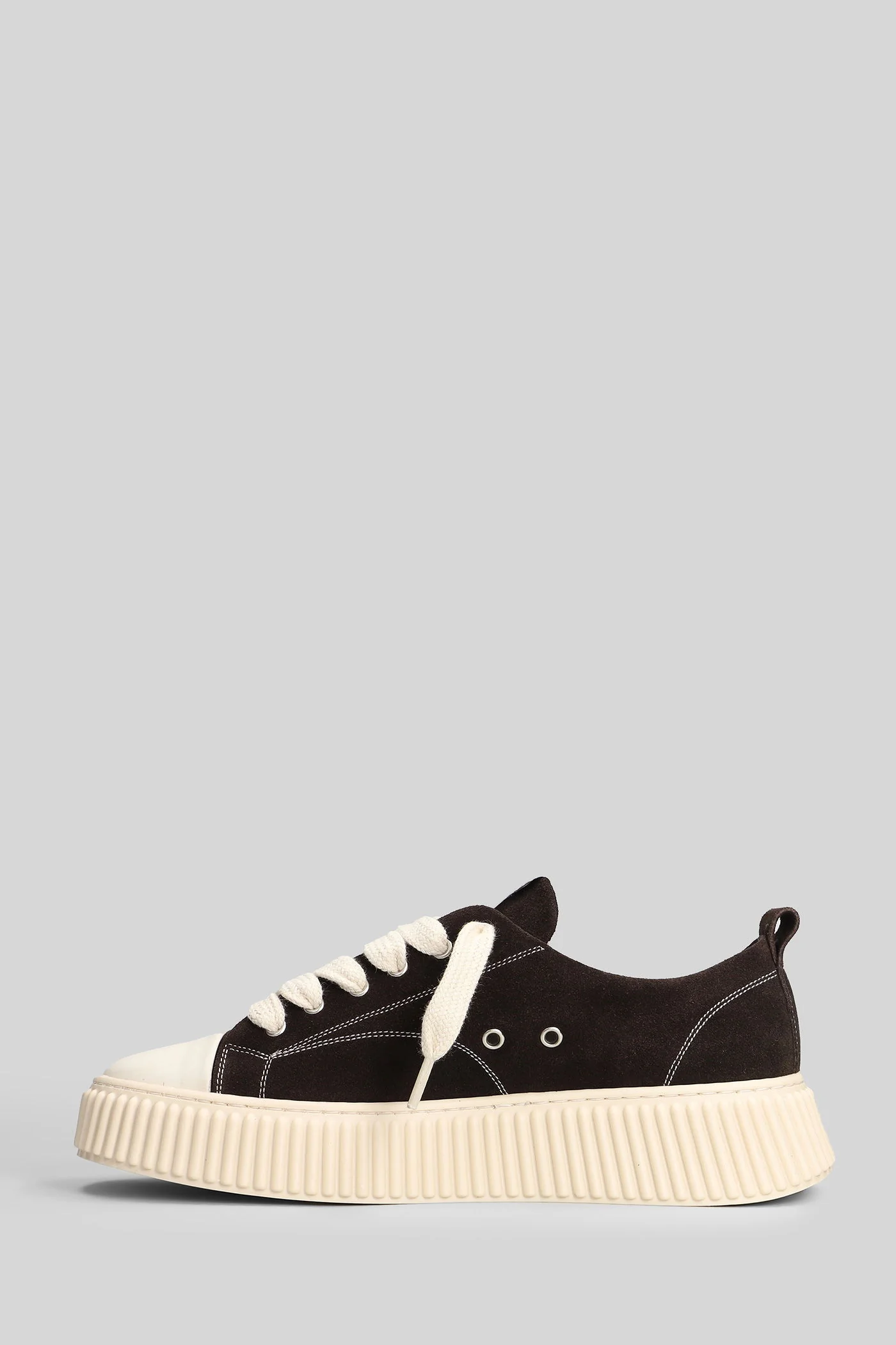 Suede Sneakers in brown suede - Image 3