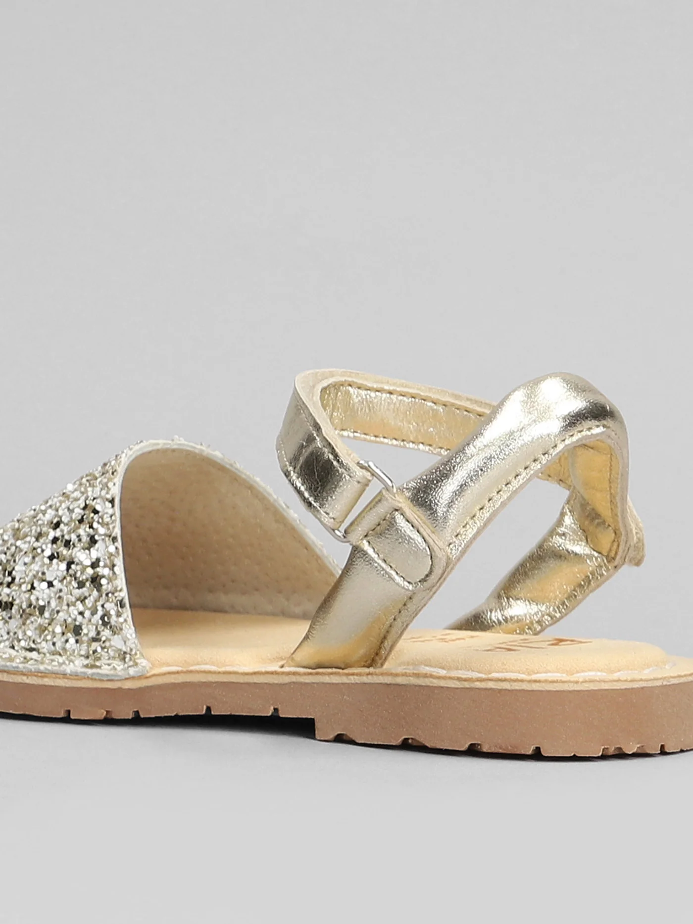 Flats in platinum glitter - Image 5