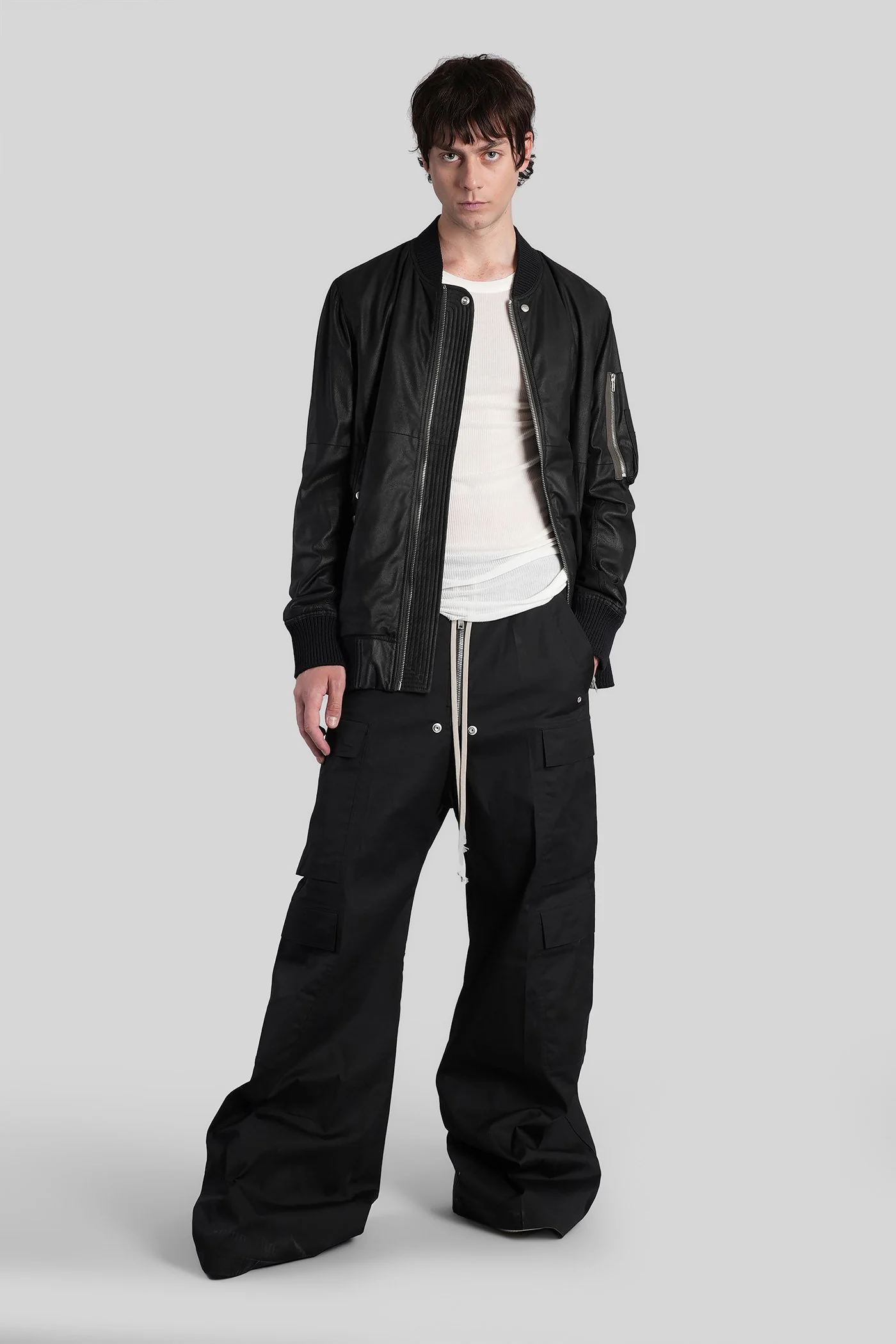 Classic flight Bomber Jacket in black leather - Image 2