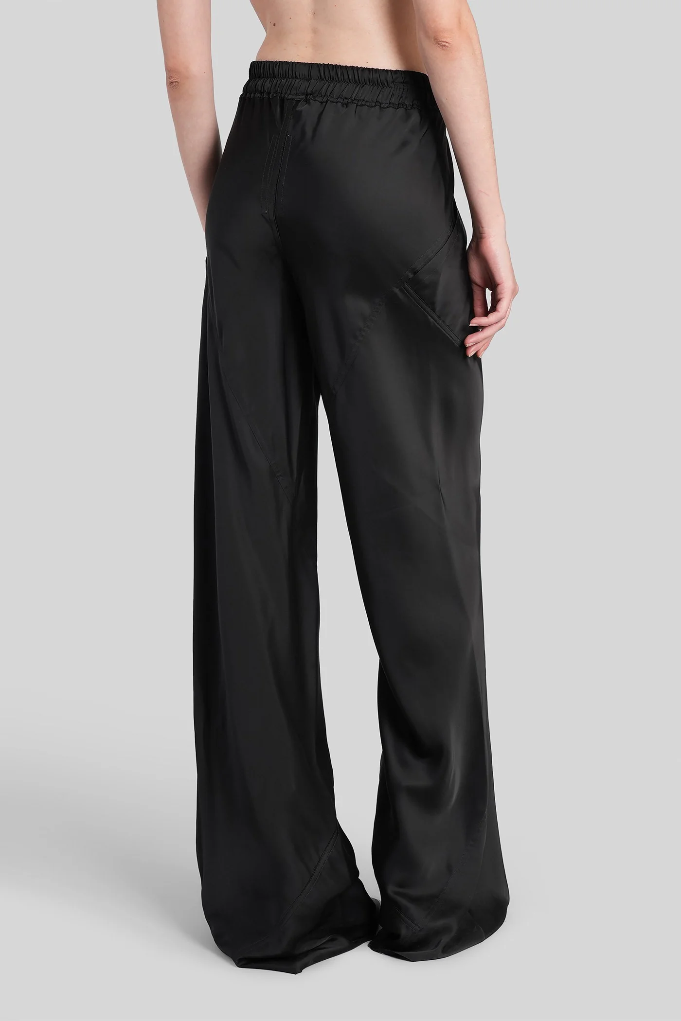 Drawstring bias Pants in black acetate - Image 3