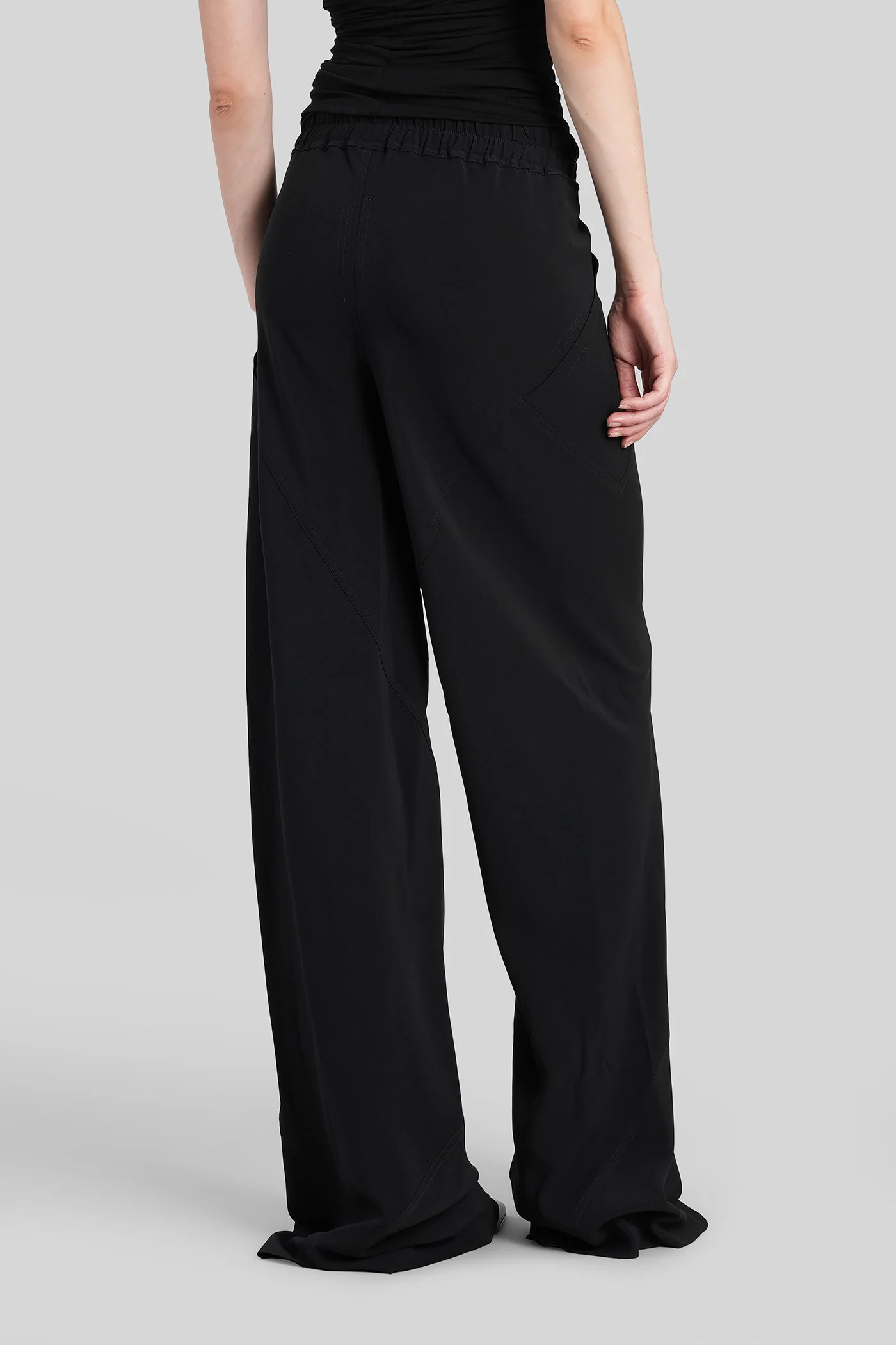 Drawstring bias Pants in black viscose - Image 3