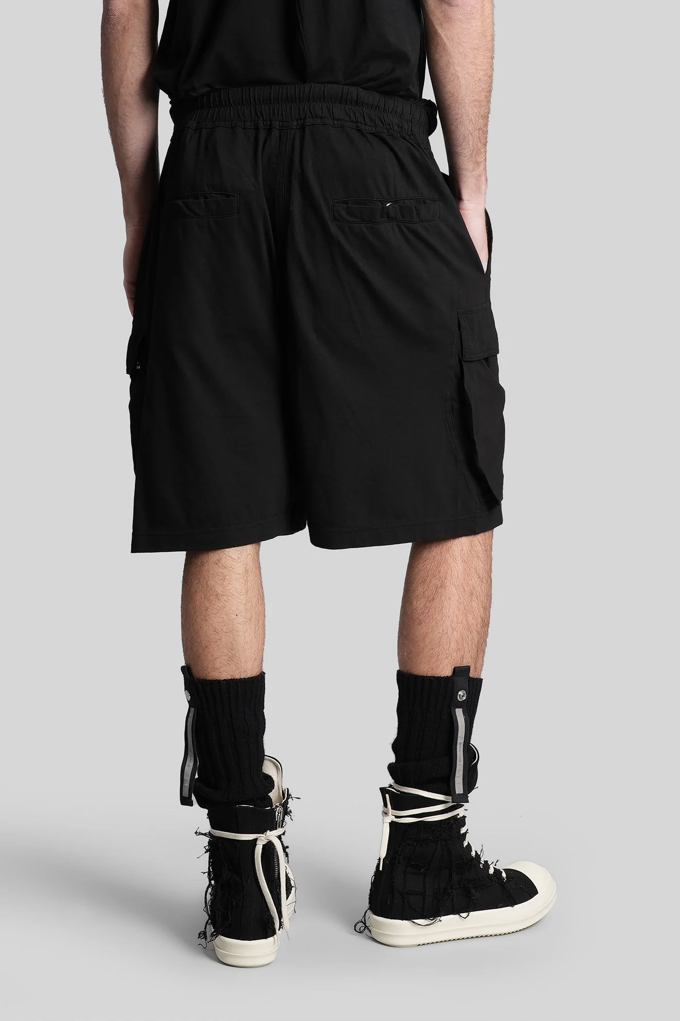 Cargo bela shorts Shorts in black cotton - Image 3