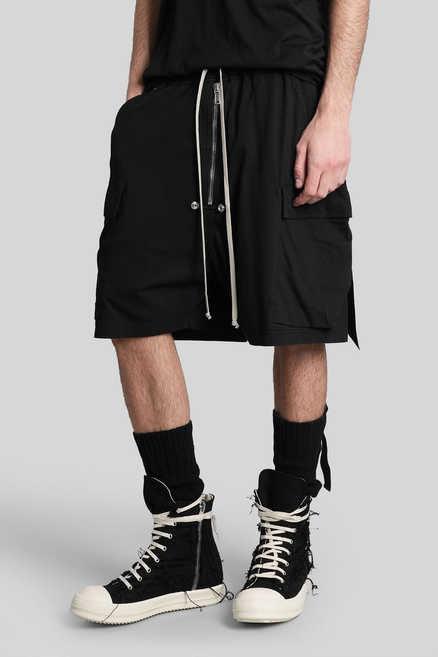 Cargo bela shorts Shorts in black cotton - Image 4