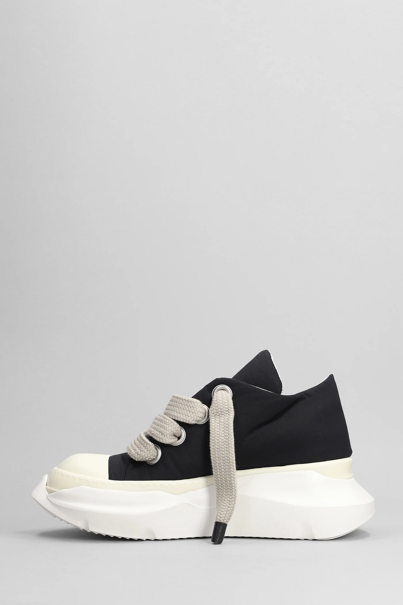 Jumbo lace abstract Sneakers in black polyamide - Image 3