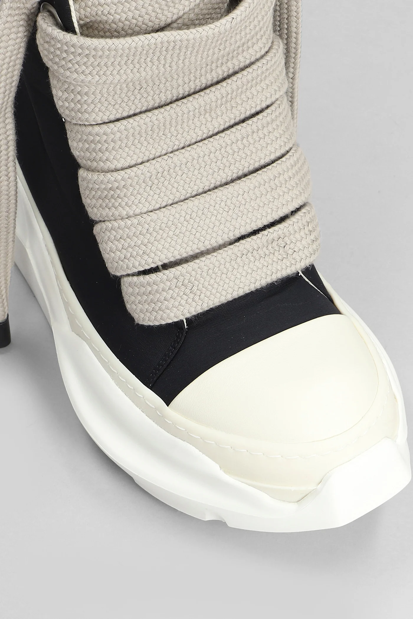 Jumbo laces abstract Sneakers in black polyamide - Image 5