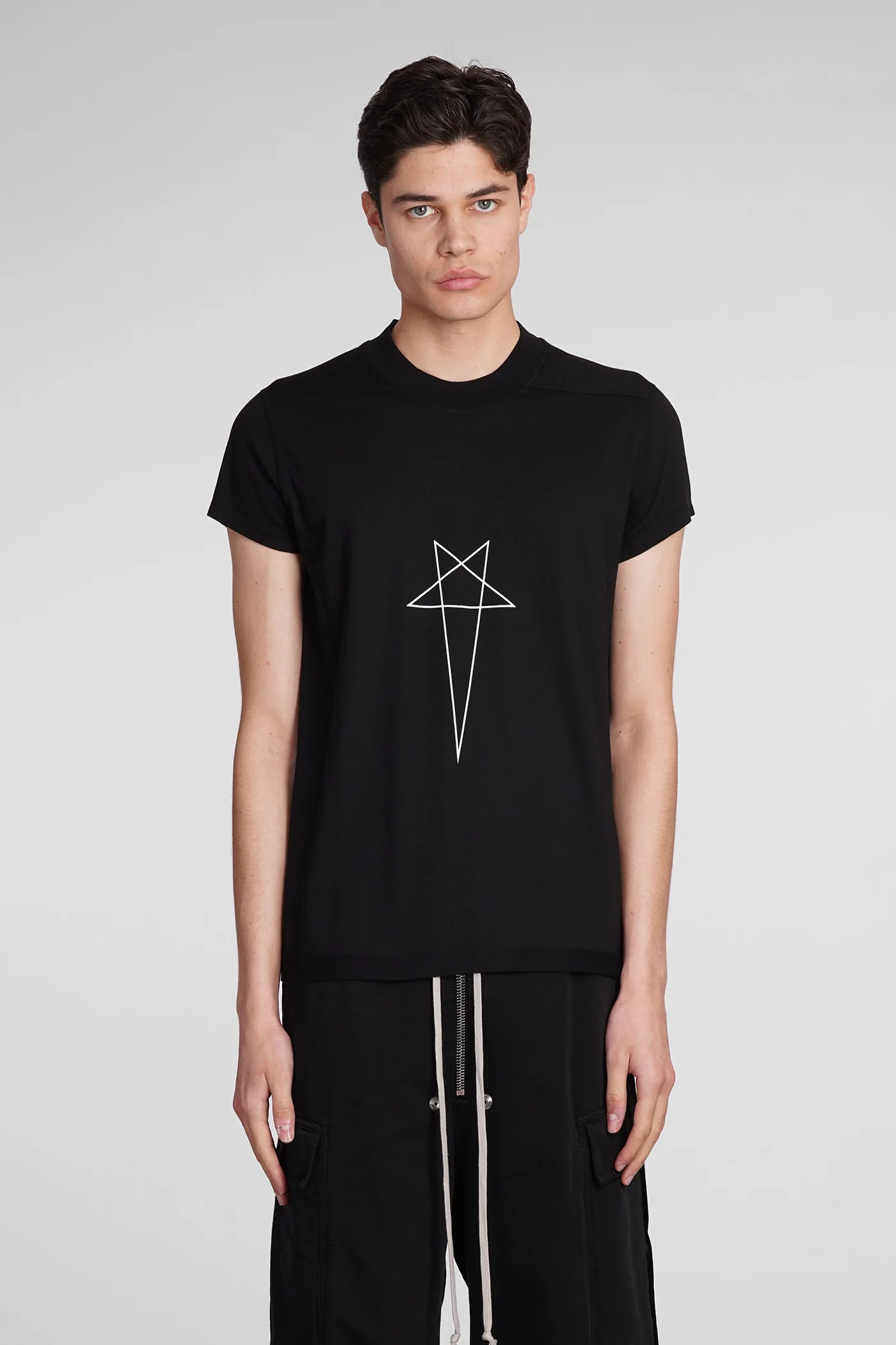 Small level t T-Shirt in black cotton