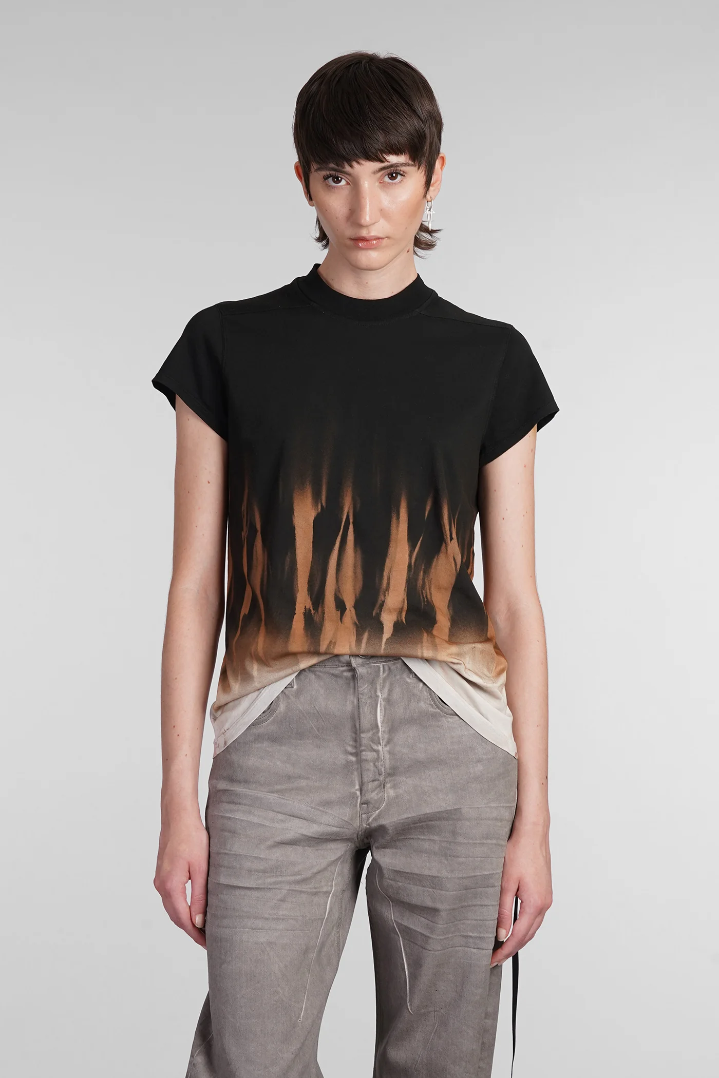 Small level t T-Shirt in black cotton