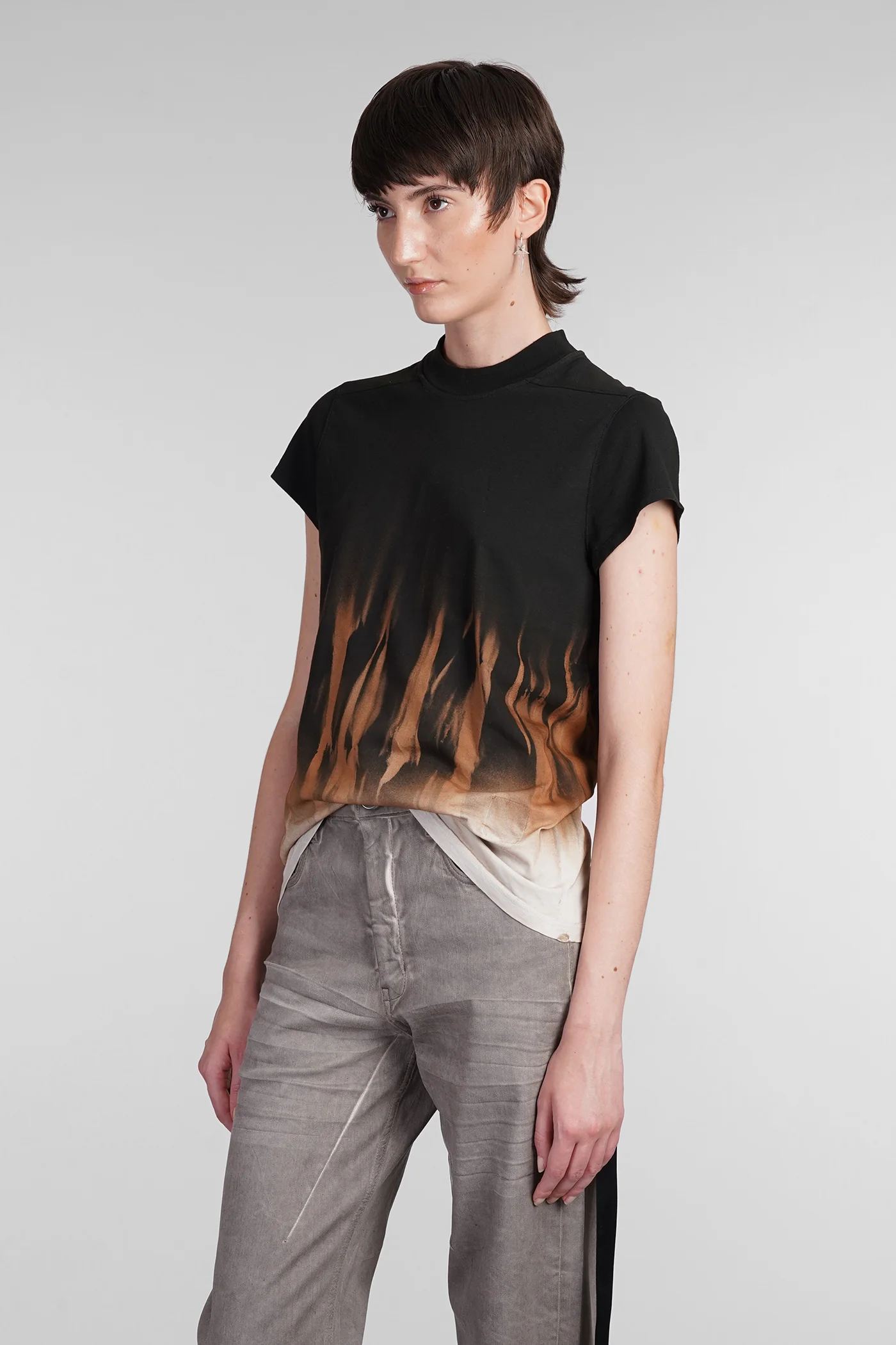 Small level t T-Shirt in black cotton - Image 4