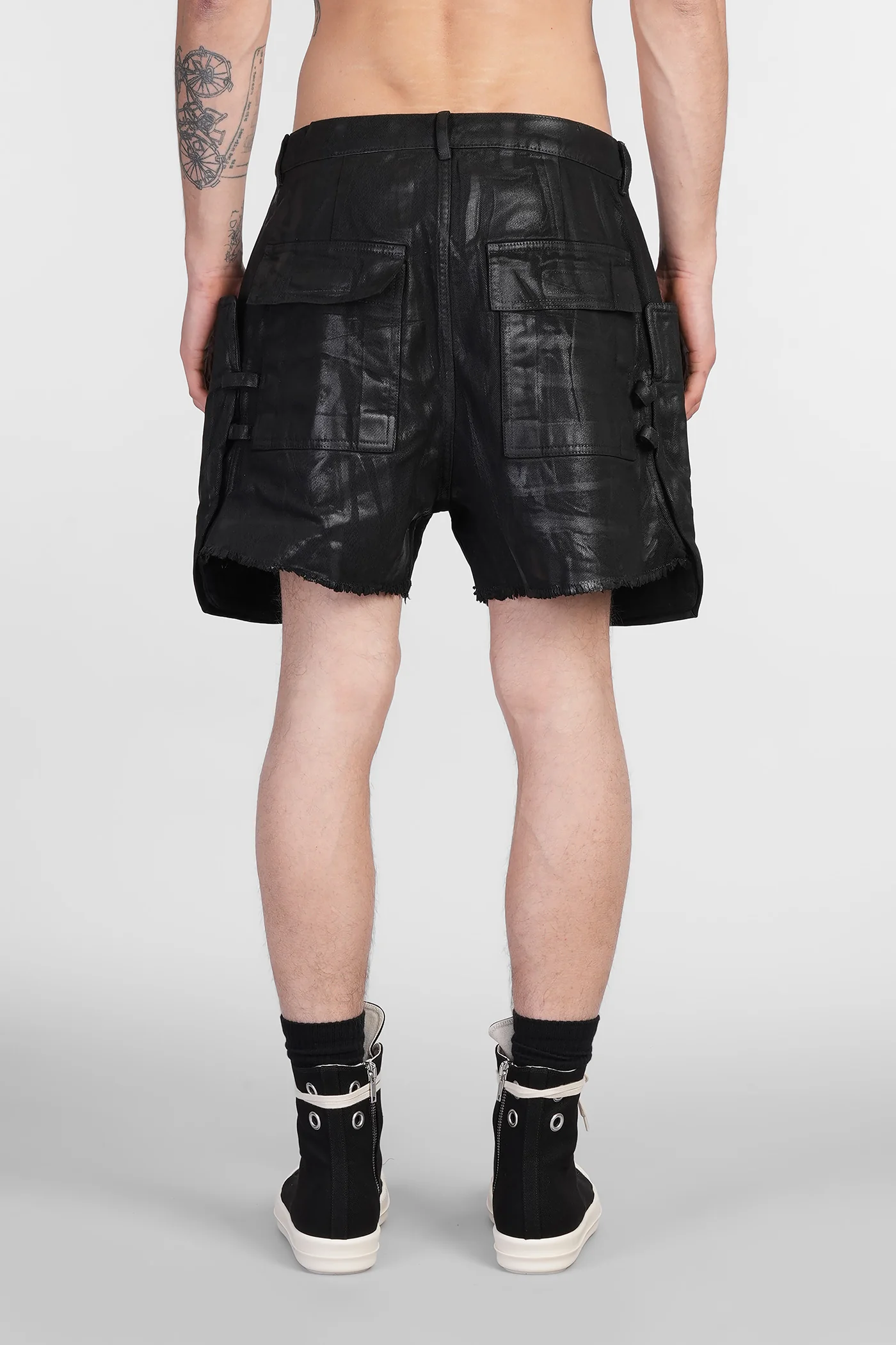 Stefan cargo short Shorts in black cotton - Image 3