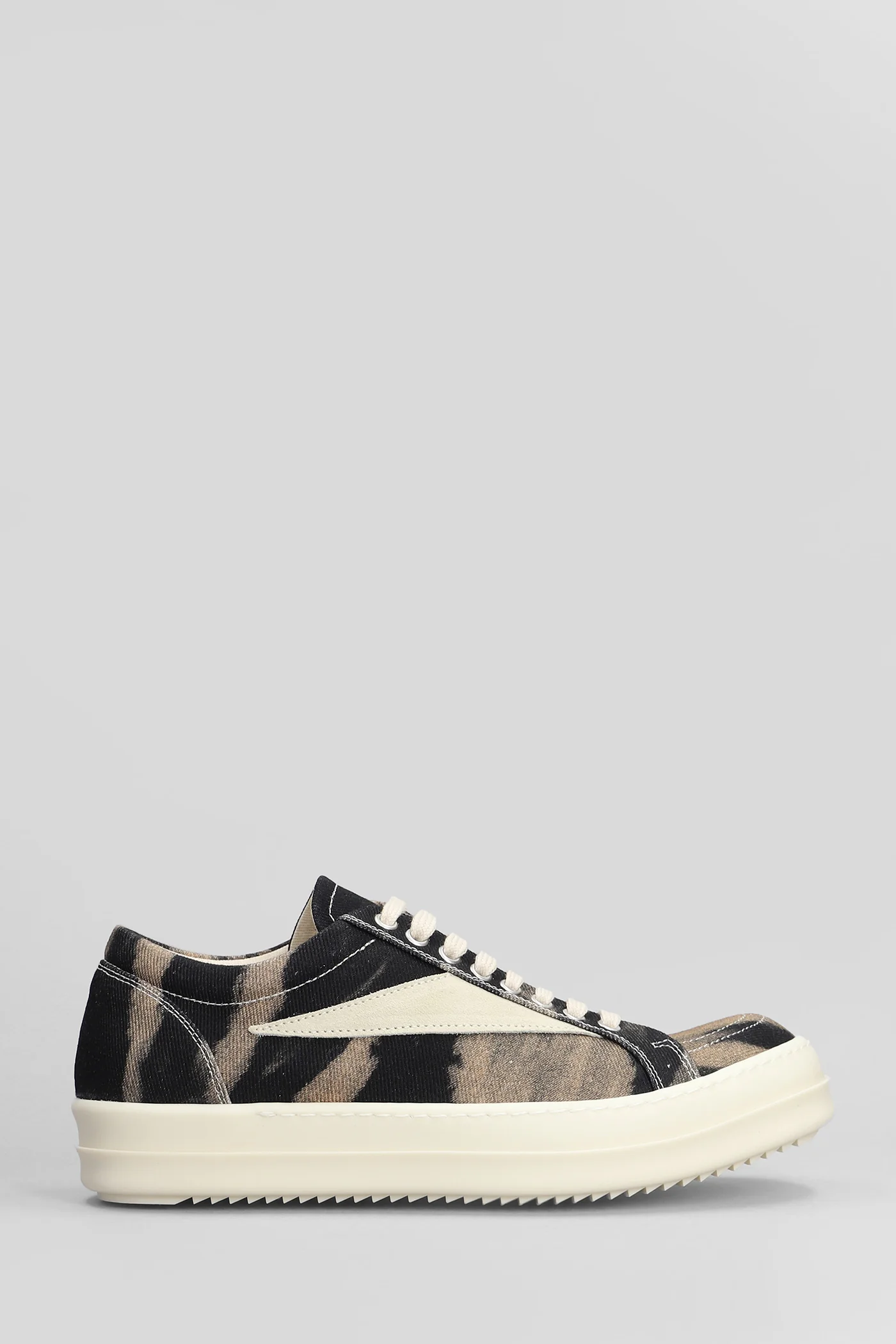 Vintage sneaks Sneakers in black cotton