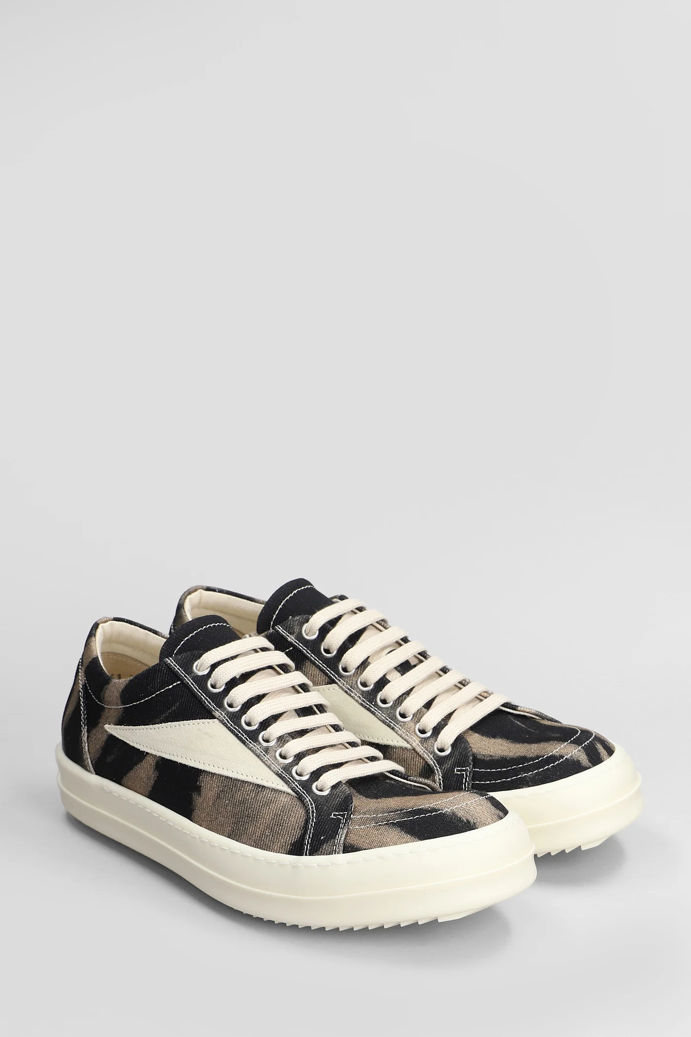 Vintage sneaks Sneakers in black cotton - Image 2